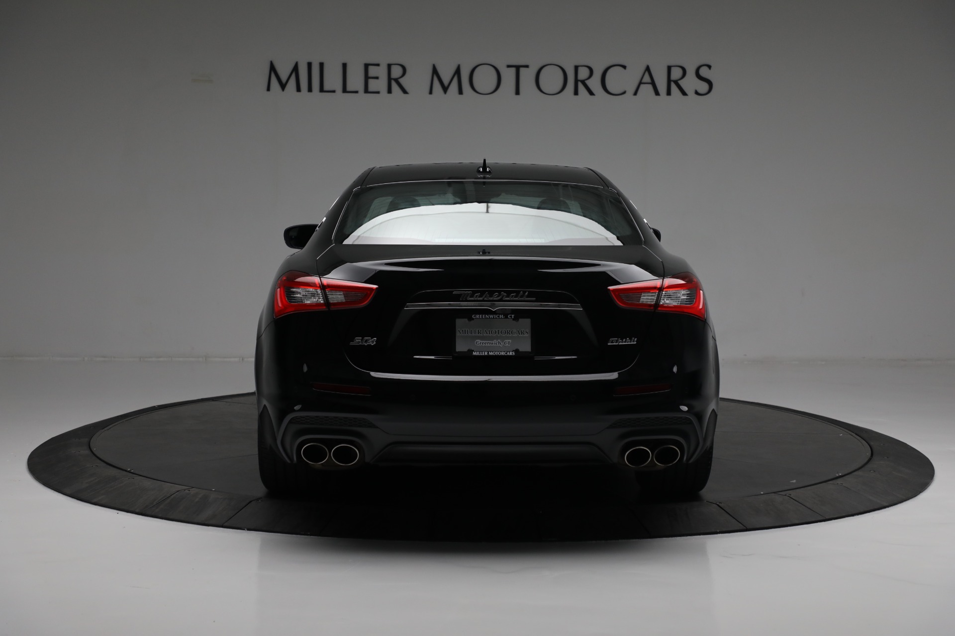 Used-2018-Maserati-Ghibli-S-Q4-Gransport