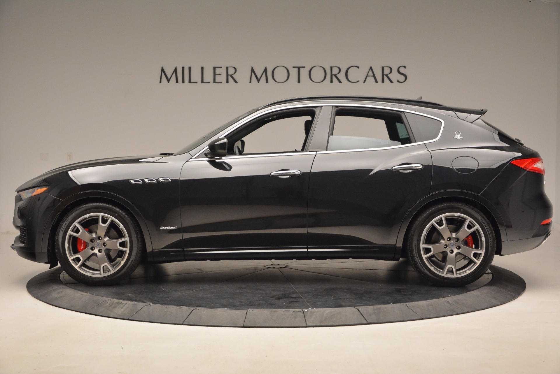New-2018-Maserati-Levante-S-Q4-GRANSPORT