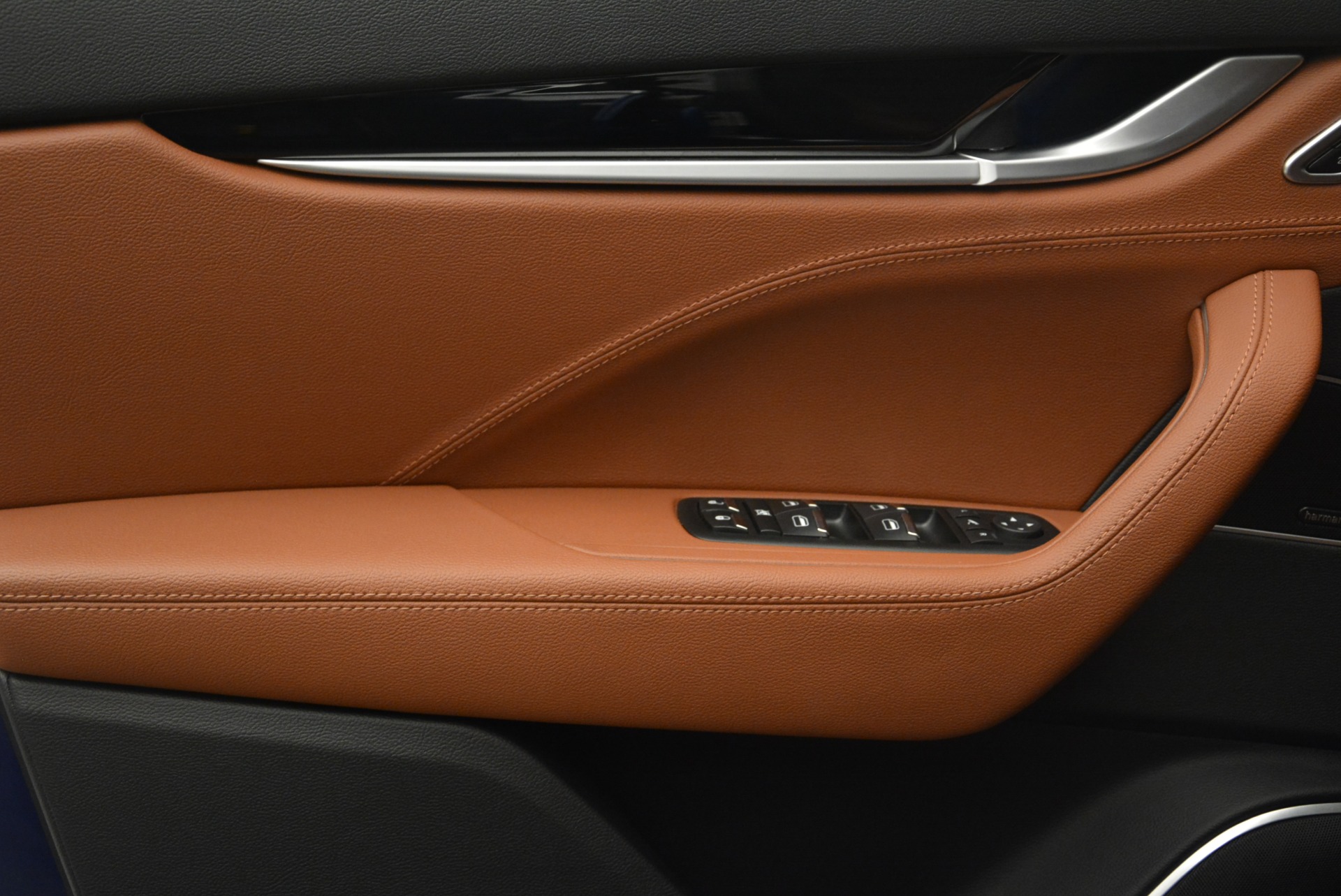 Used-2018-Maserati-Levante-Q4