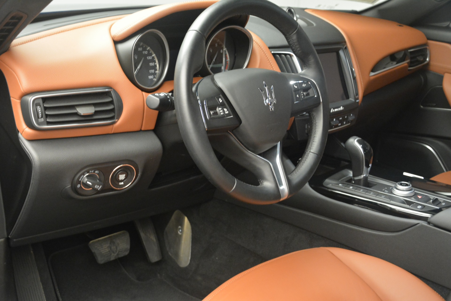 Used-2018-Maserati-Levante-Q4