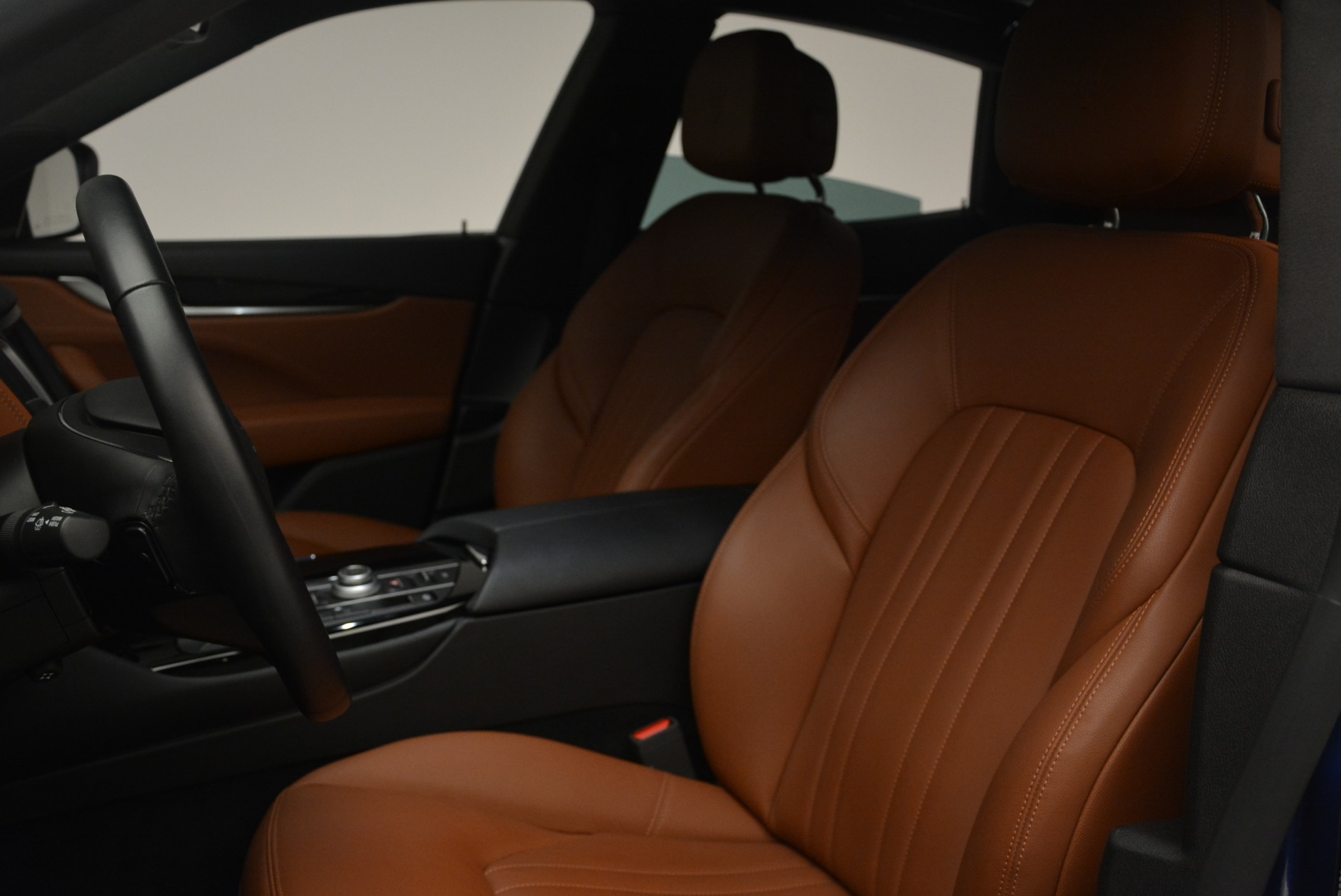 Used-2018-Maserati-Levante-Q4