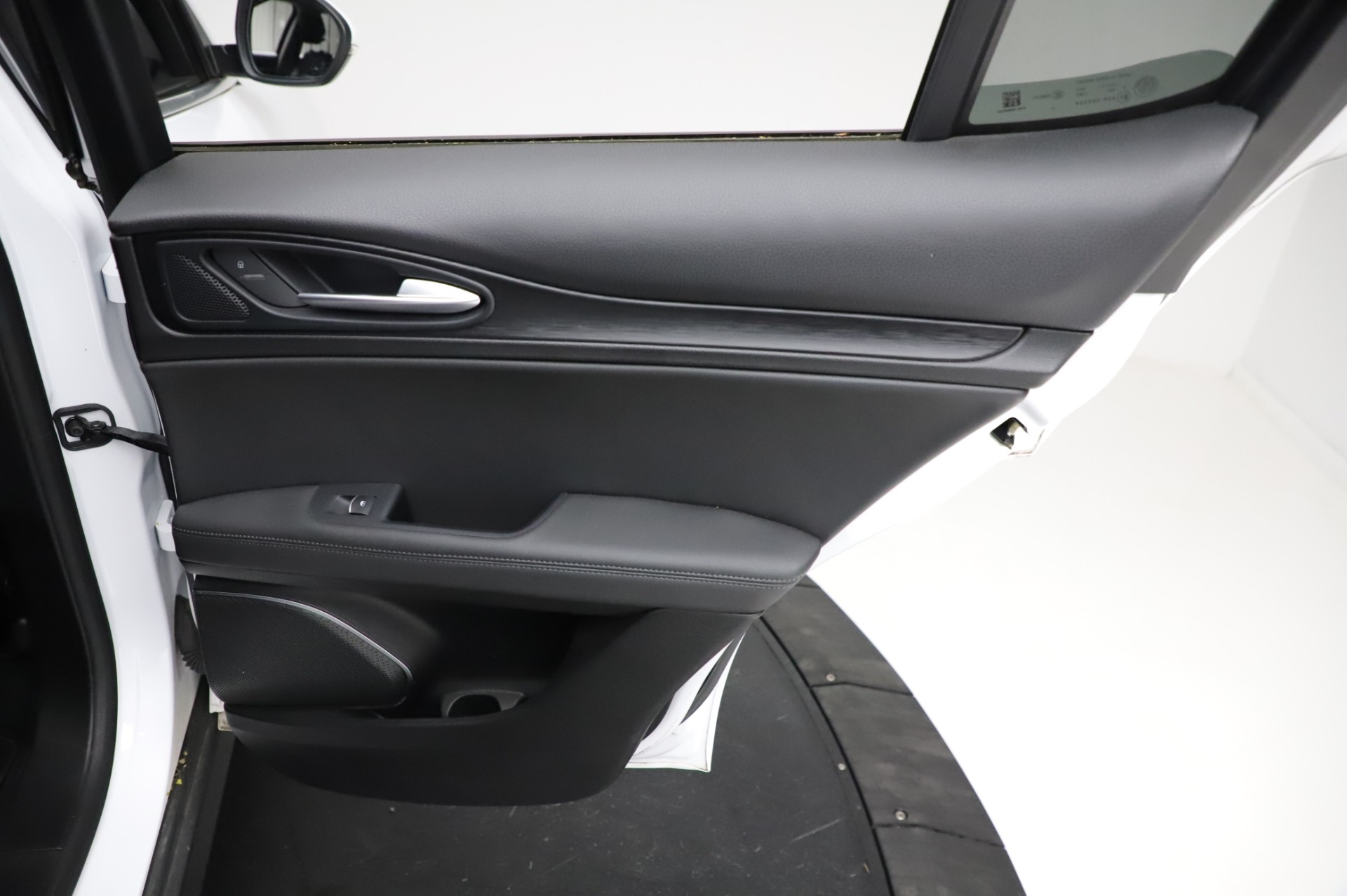 Used-2018-Alfa-Romeo-Stelvio-Q4