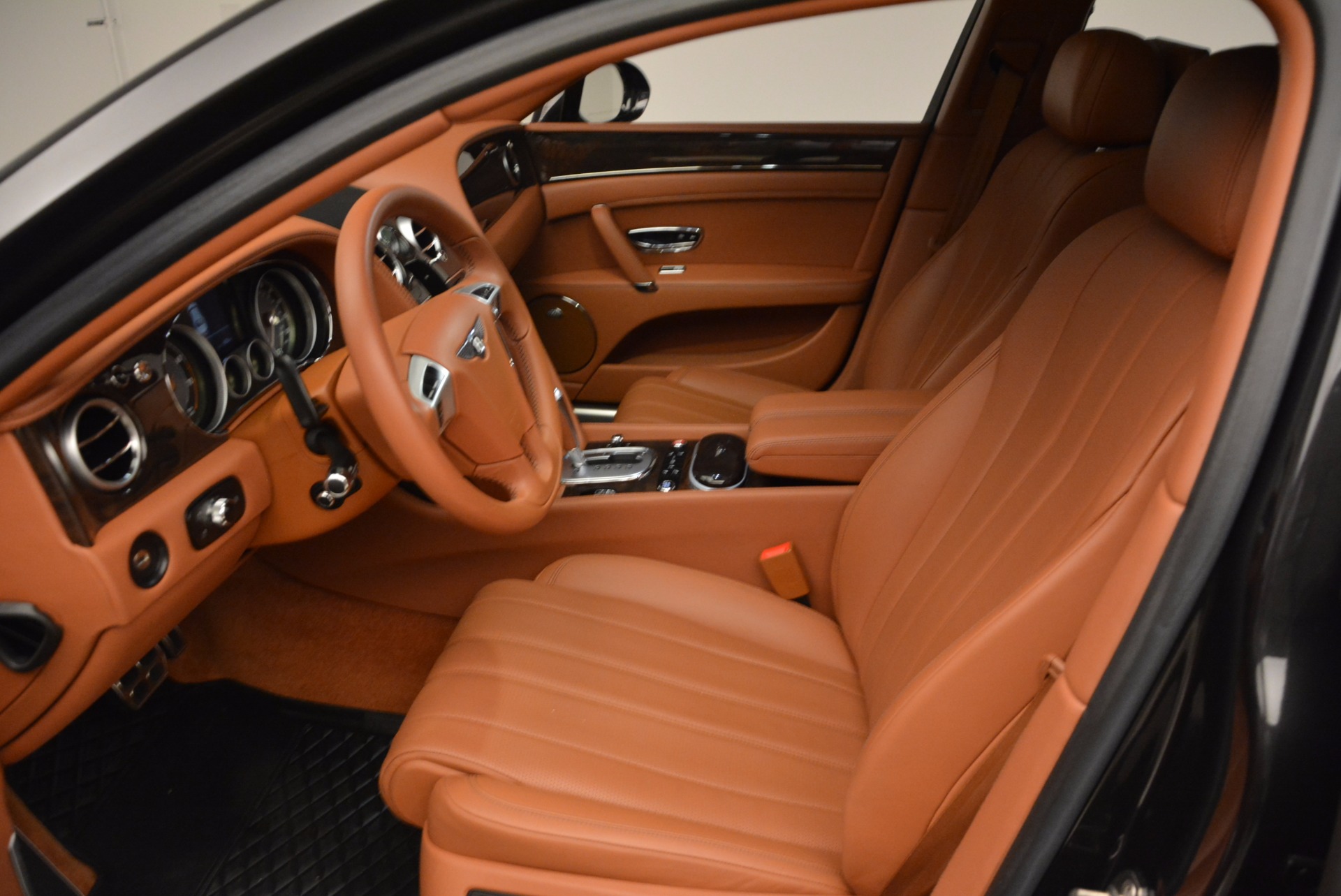 Used-2014-Bentley-Flying-Spur-W12