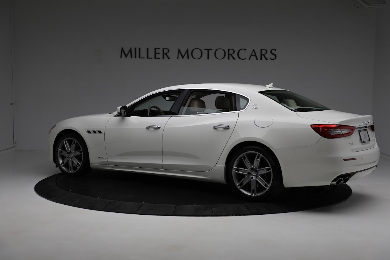 Used-2018-Maserati-Quattroporte-S-Q4-GranLusso