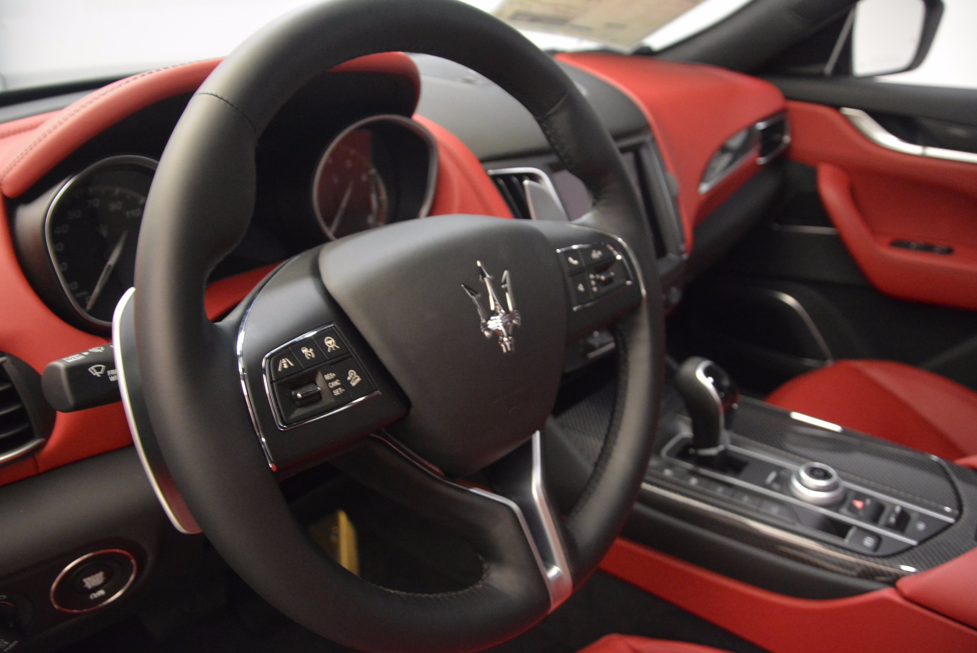 New-2018-Maserati-Levante-S-Q4-GranLusso