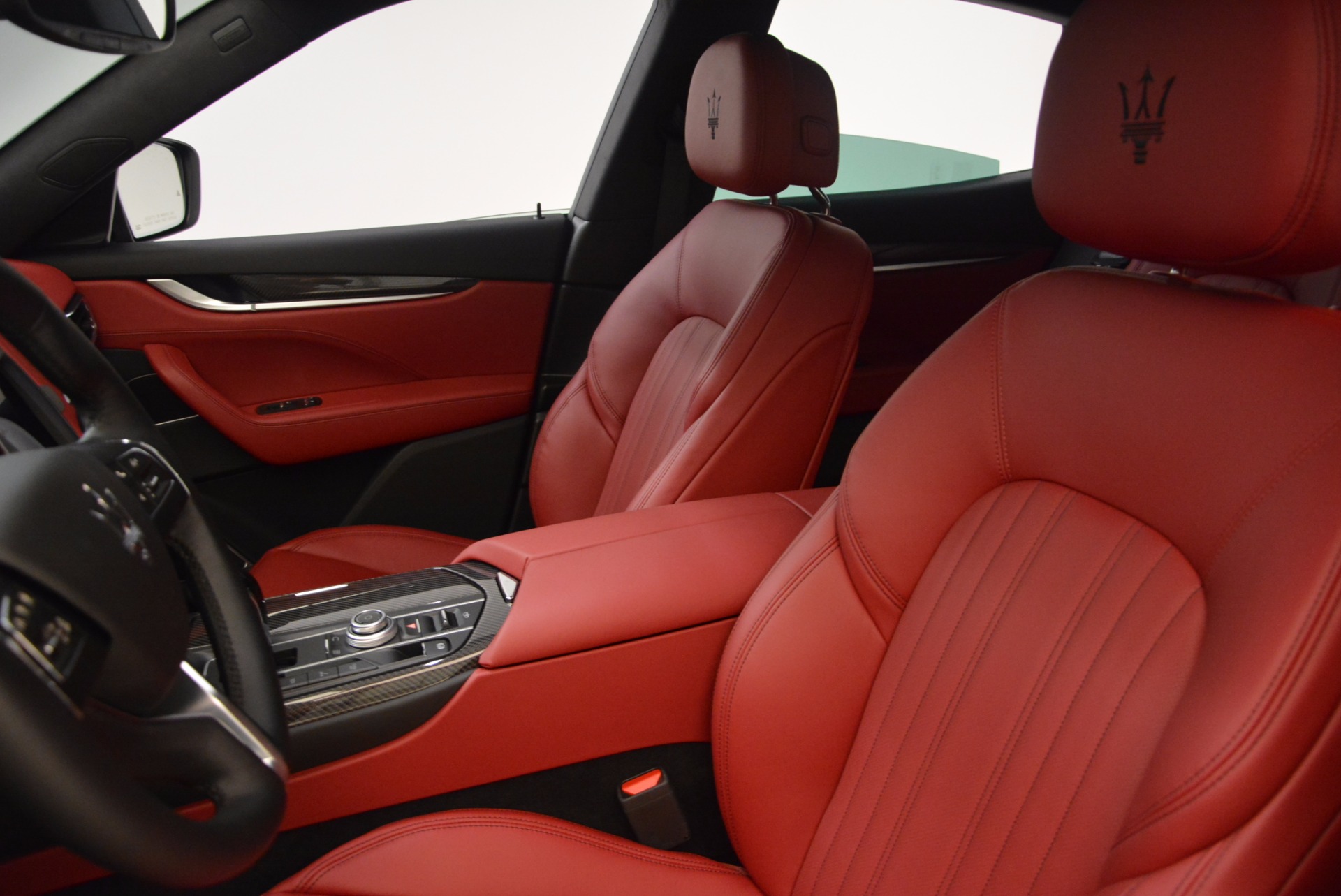 New-2018-Maserati-Levante-S-Q4-GranLusso