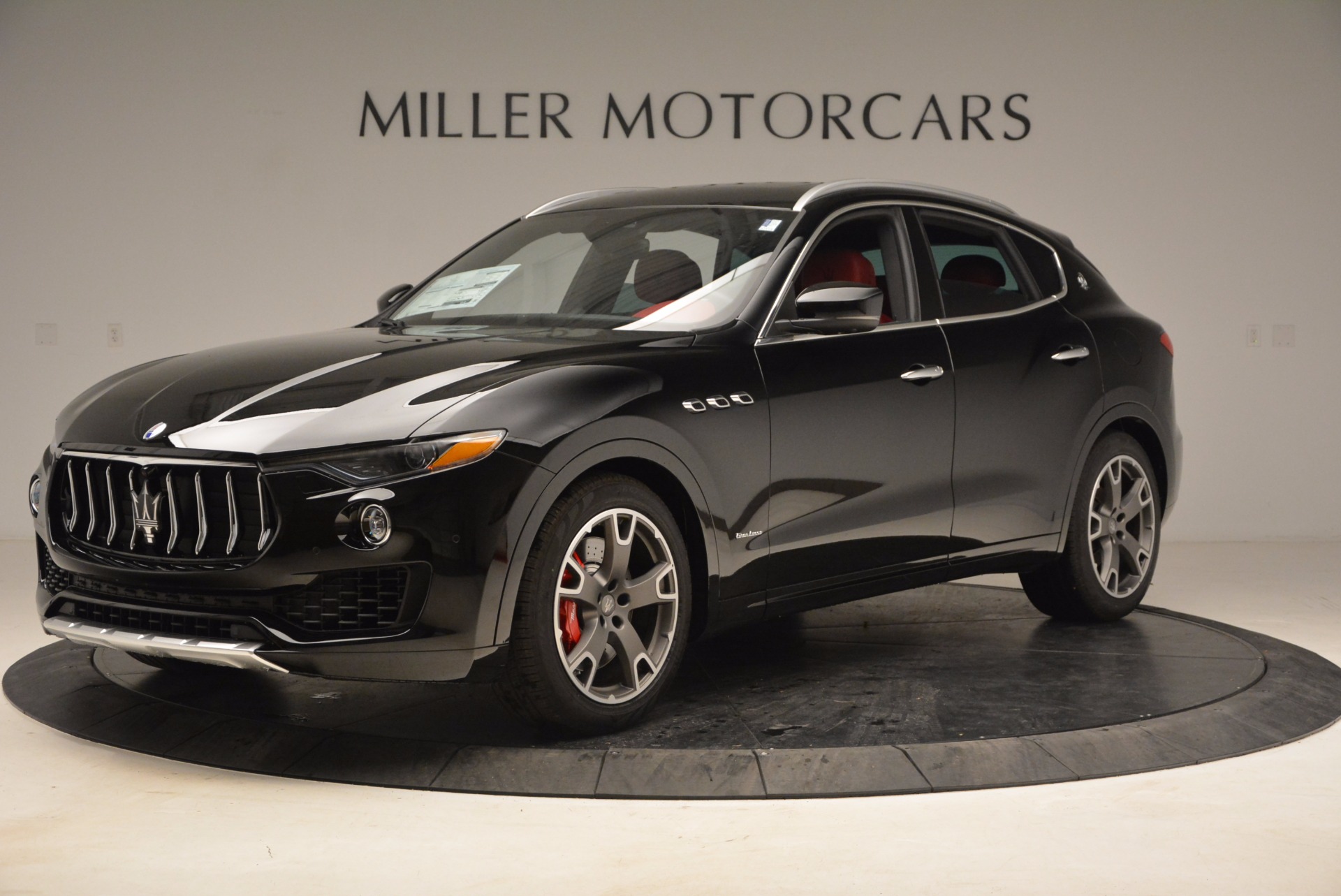 New-2018-Maserati-Levante-S-Q4-GranLusso