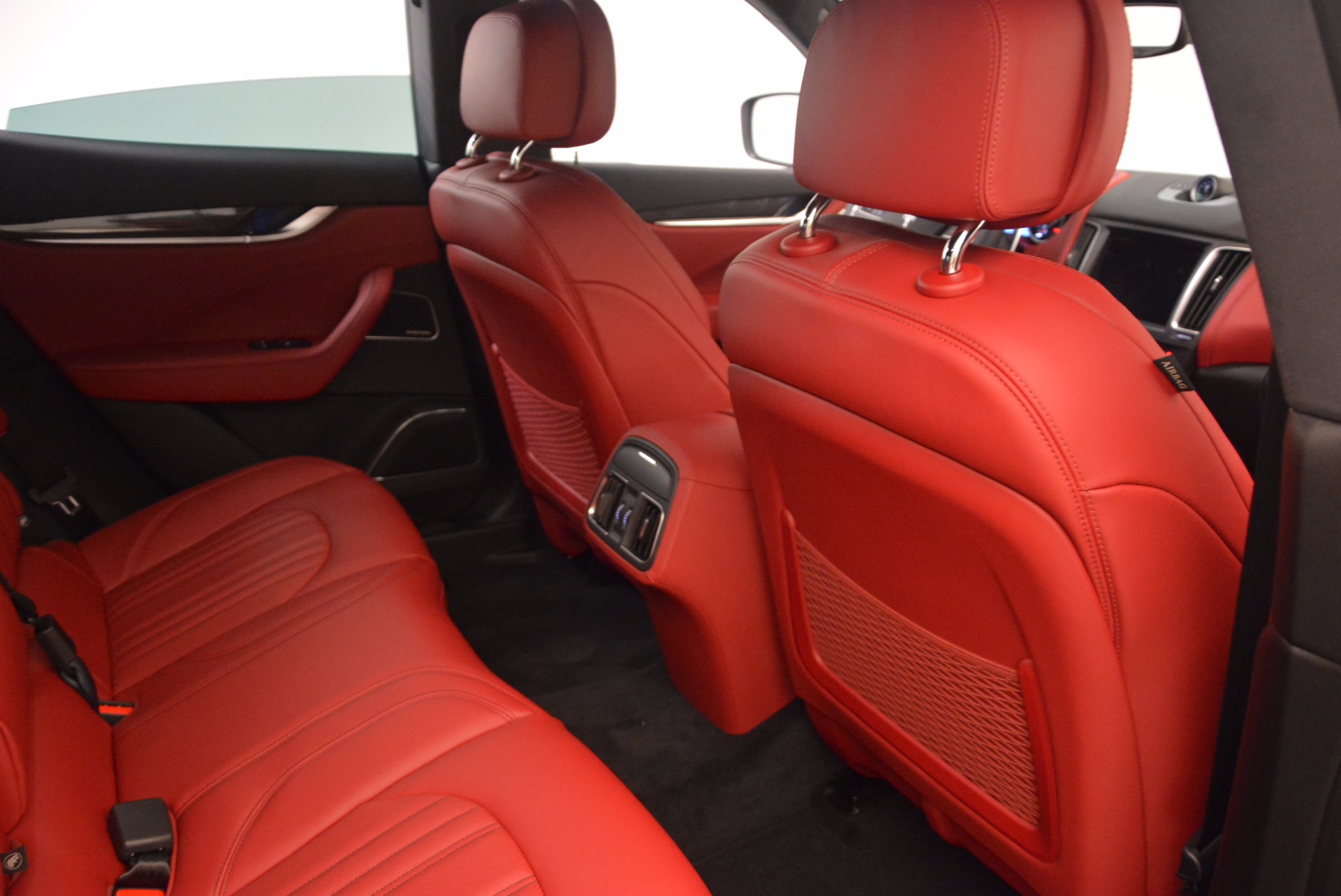 New-2018-Maserati-Levante-S-Q4-GranLusso