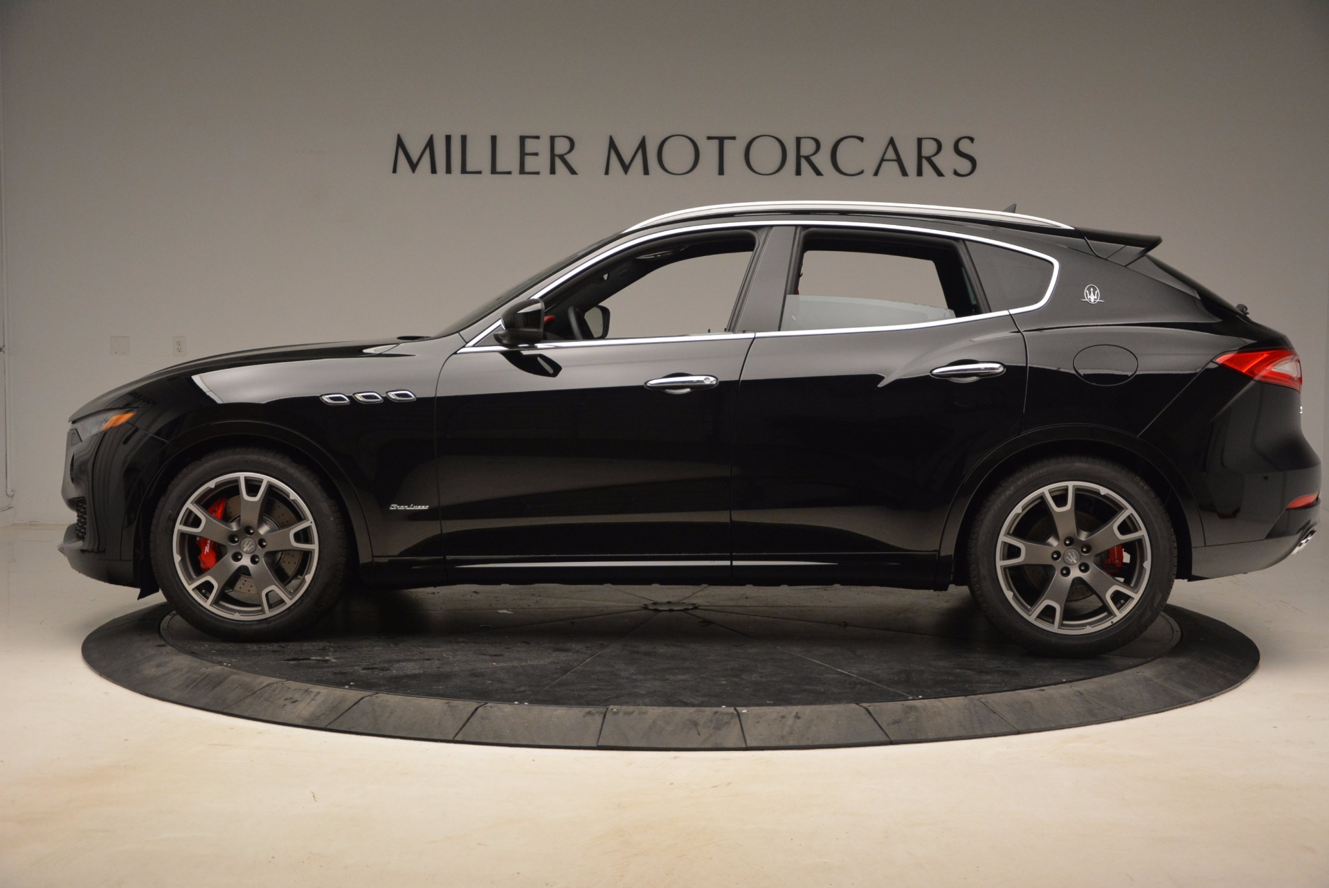 New-2018-Maserati-Levante-S-Q4-GranLusso