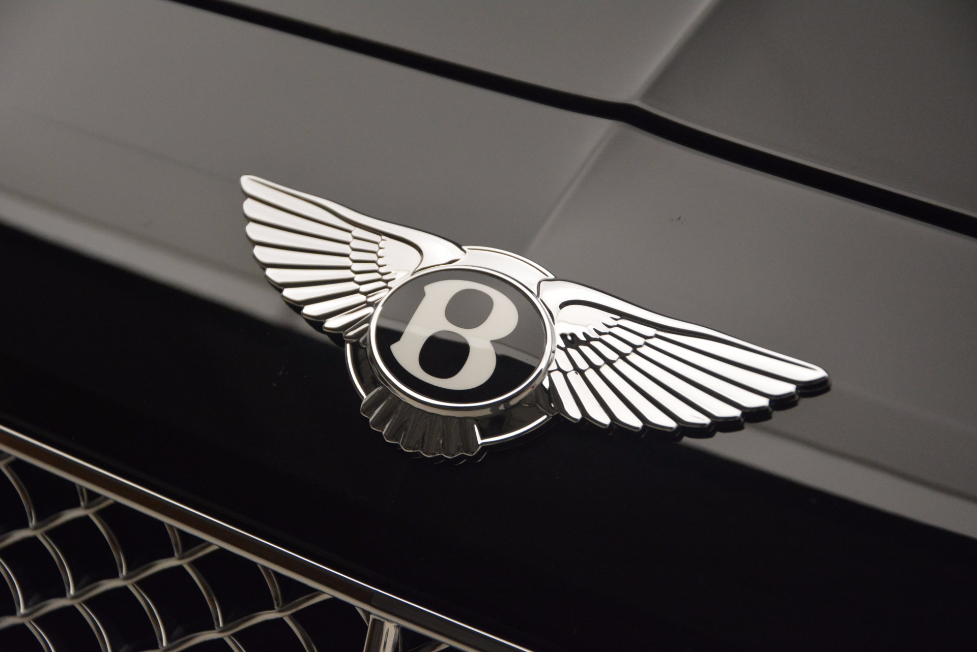 New-2017-Bentley-Flying-Spur-W12