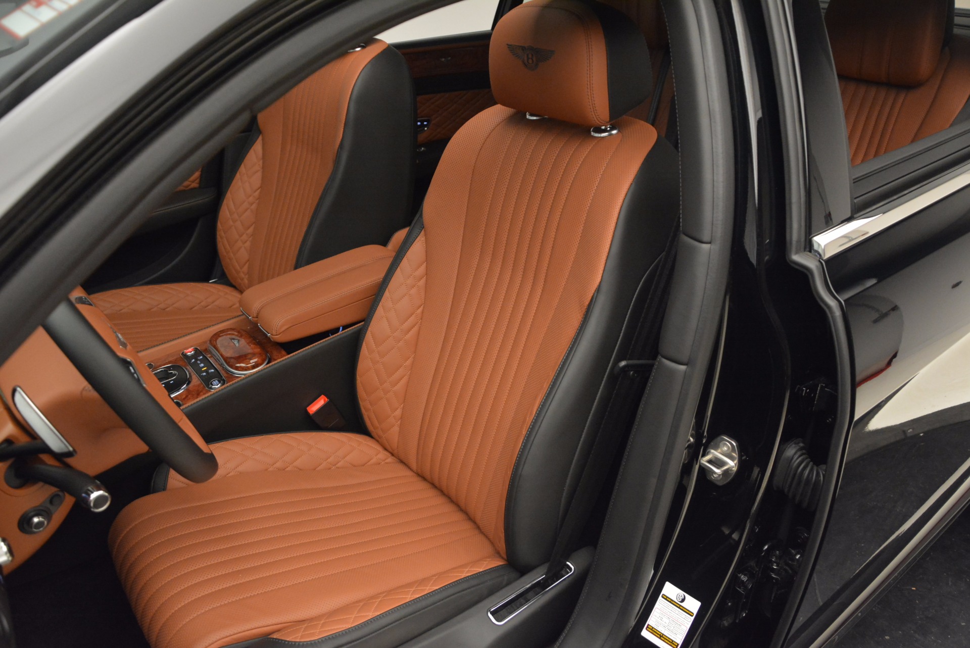 New-2017-Bentley-Flying-Spur-W12