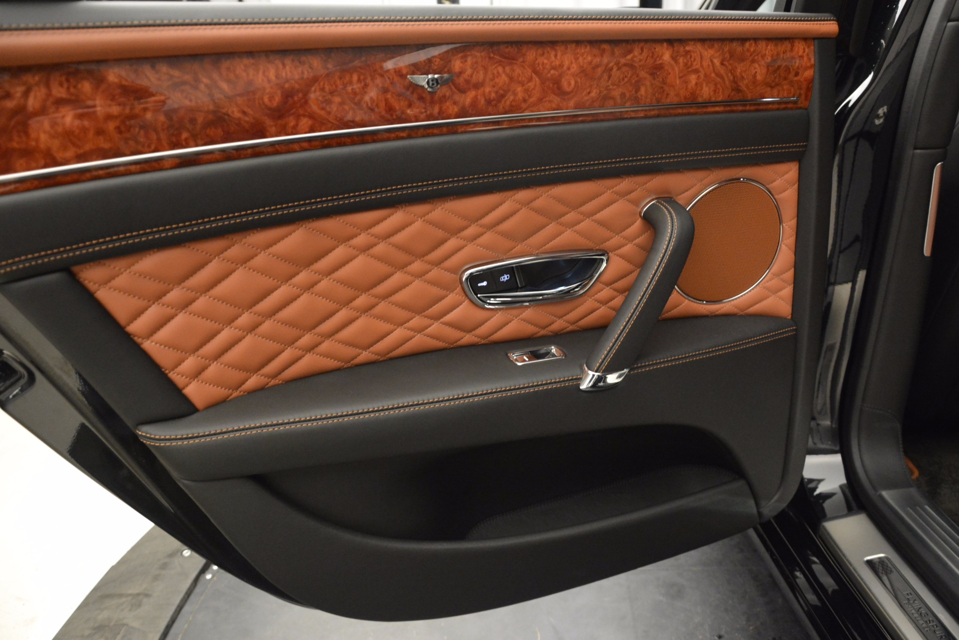 New-2017-Bentley-Flying-Spur-W12