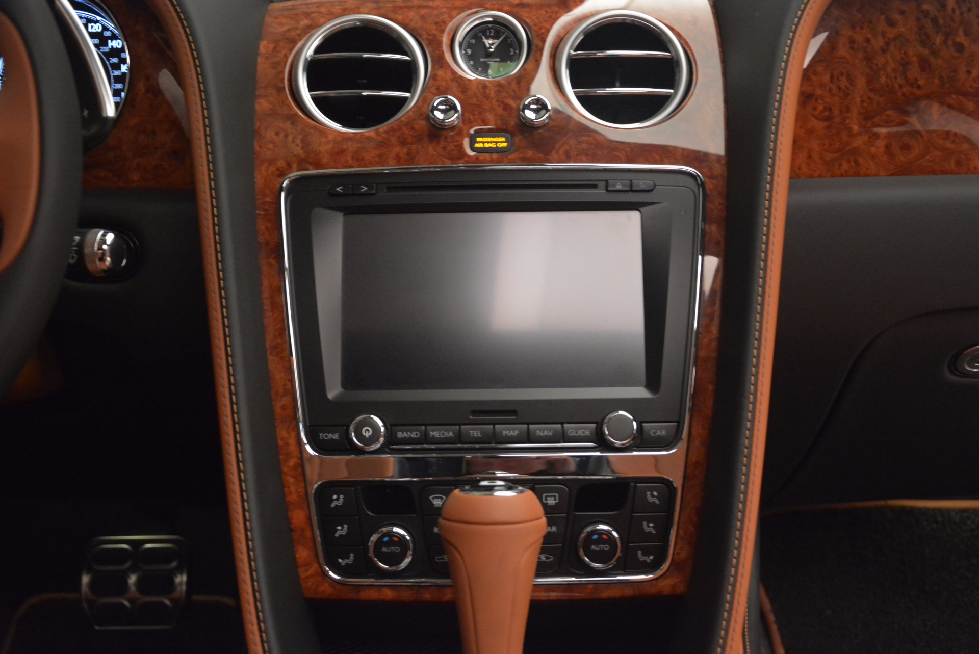 New-2017-Bentley-Flying-Spur-W12