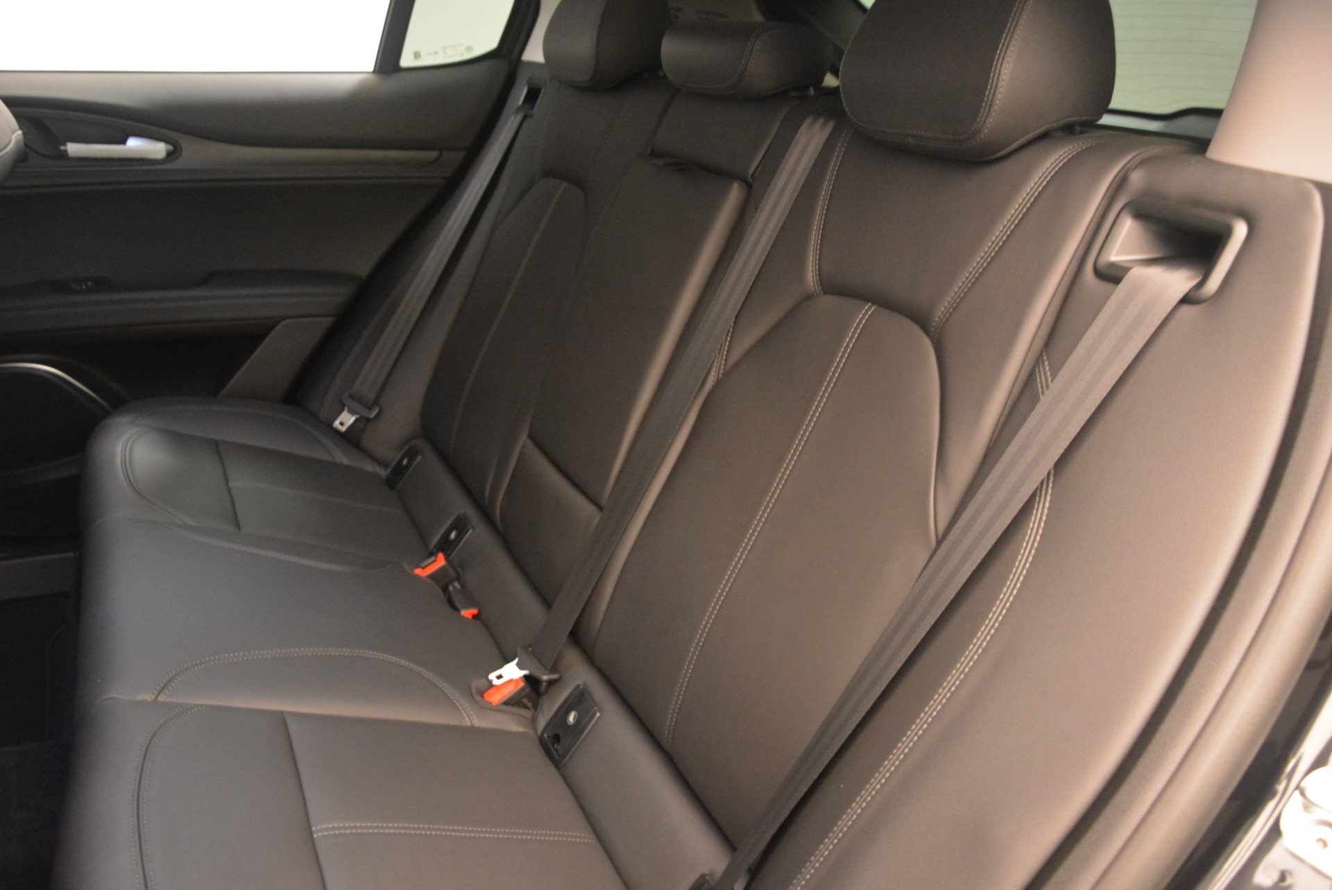 New-2018-Alfa-Romeo-Stelvio-Q4