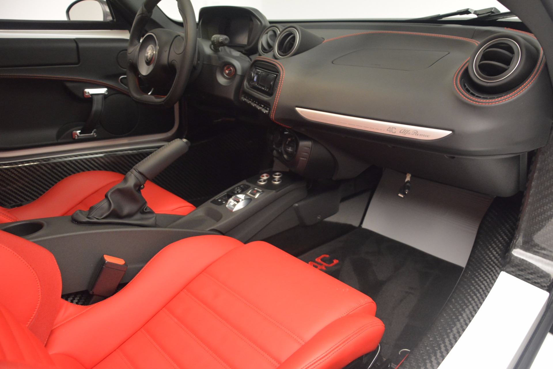 New-2018-Alfa-Romeo-4C-Coupe