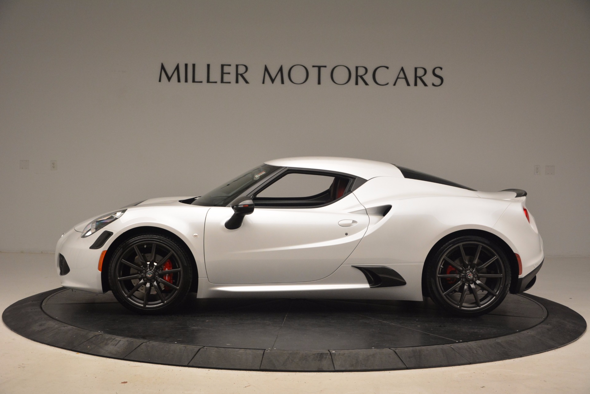 New-2018-Alfa-Romeo-4C-Coupe
