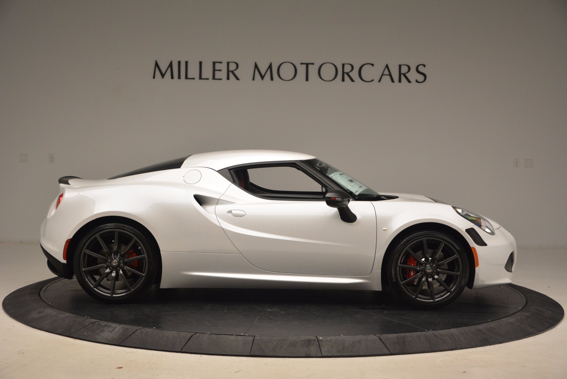 New-2018-Alfa-Romeo-4C-Coupe
