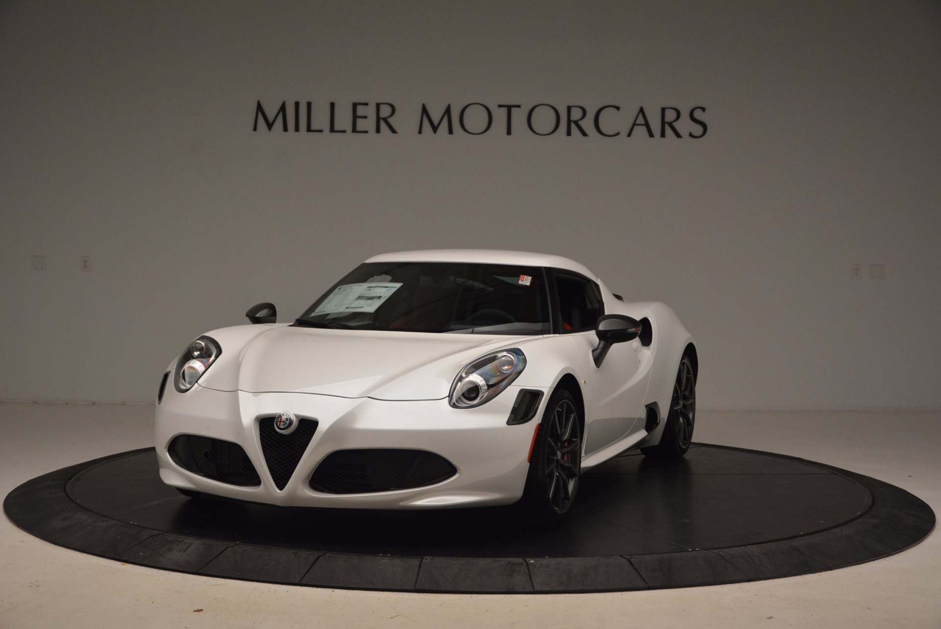 New-2018-Alfa-Romeo-4C-Coupe