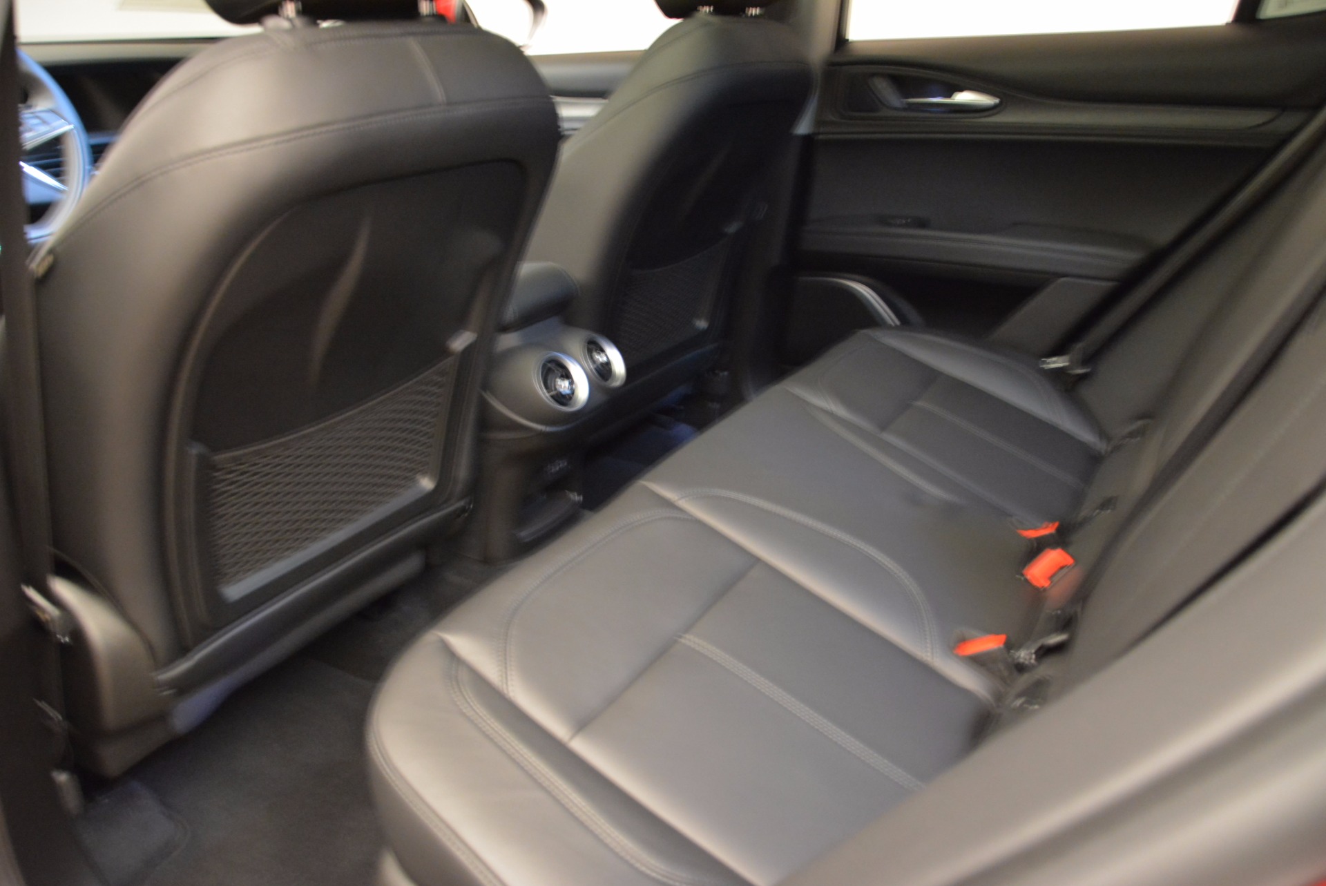 New-2018-Alfa-Romeo-Stelvio-Q4