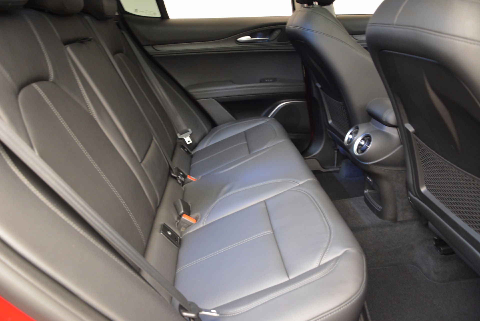 New-2018-Alfa-Romeo-Stelvio-Q4