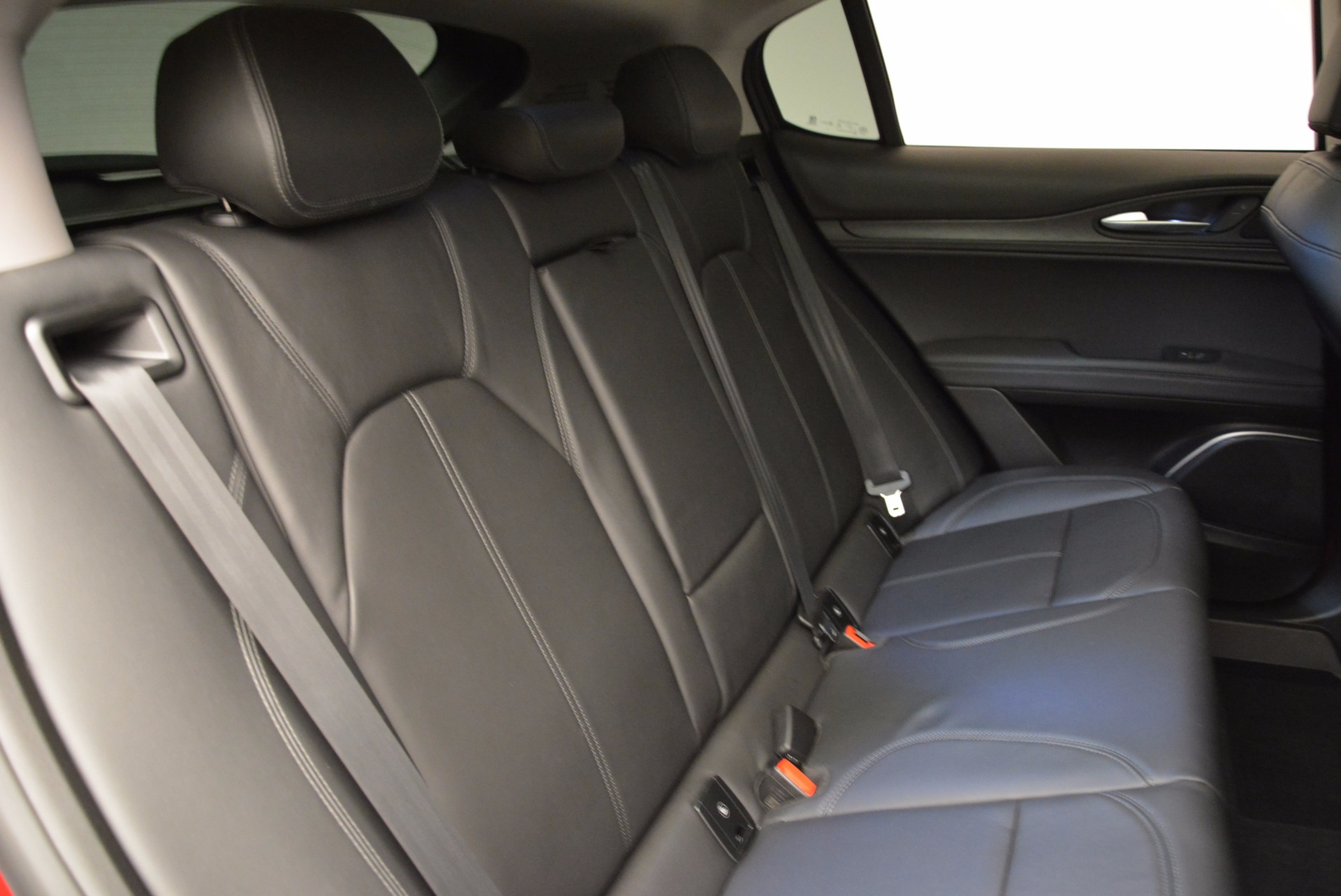 New-2018-Alfa-Romeo-Stelvio-Q4