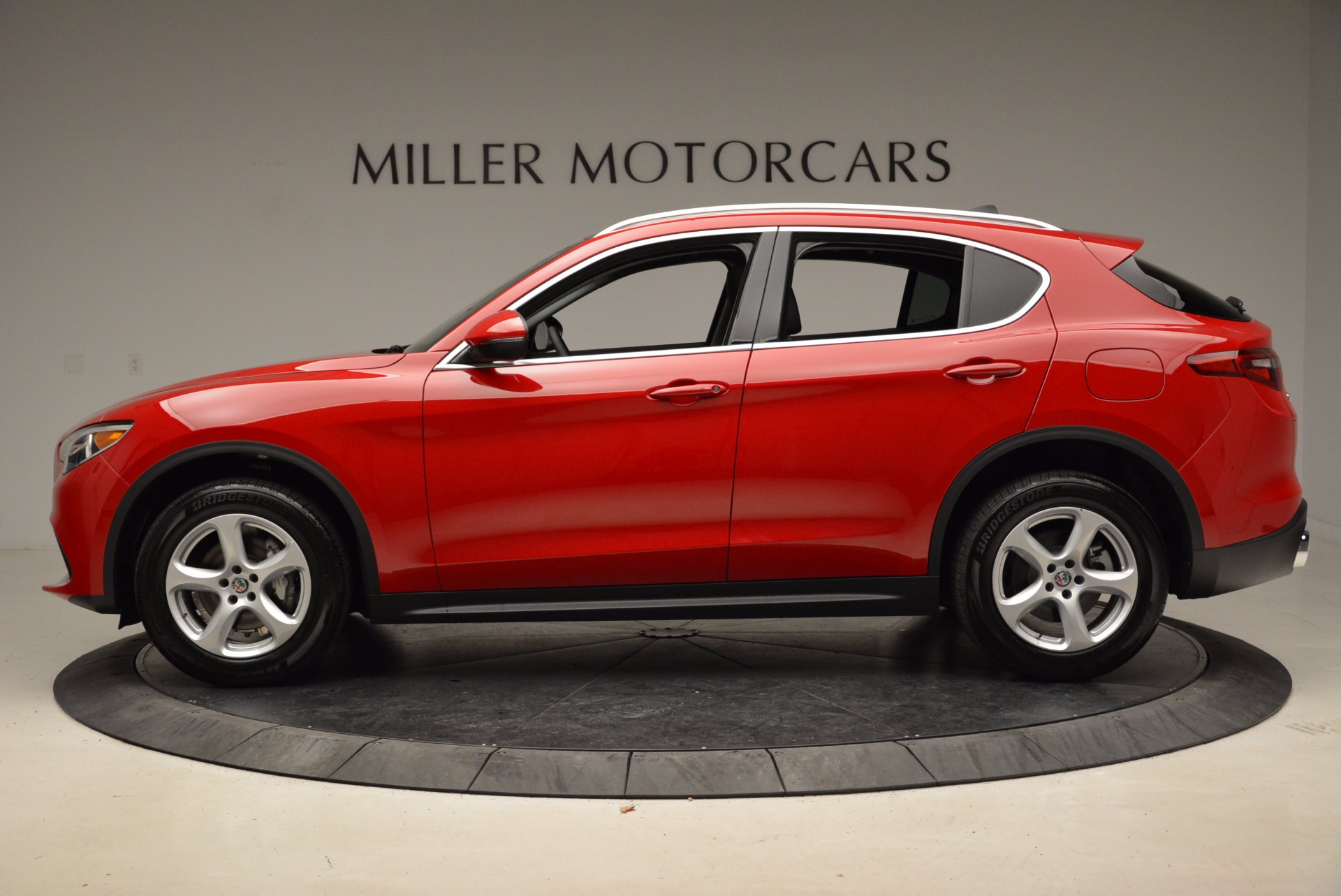 New-2018-Alfa-Romeo-Stelvio-Q4