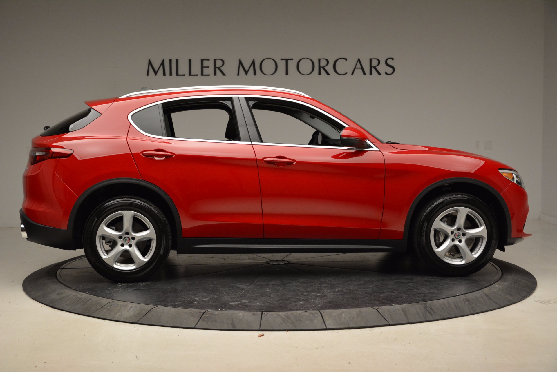 New-2018-Alfa-Romeo-Stelvio-Q4