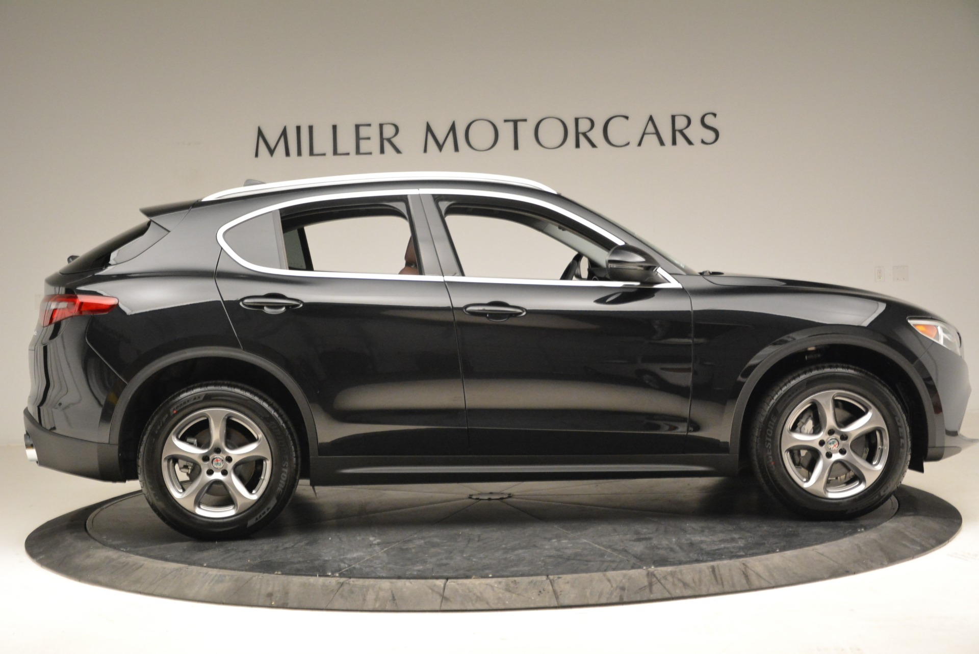 New-2018-Alfa-Romeo-Stelvio-Q4