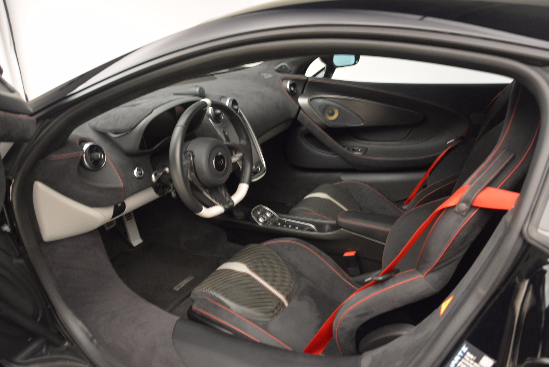 Used-2016-McLaren-570S
