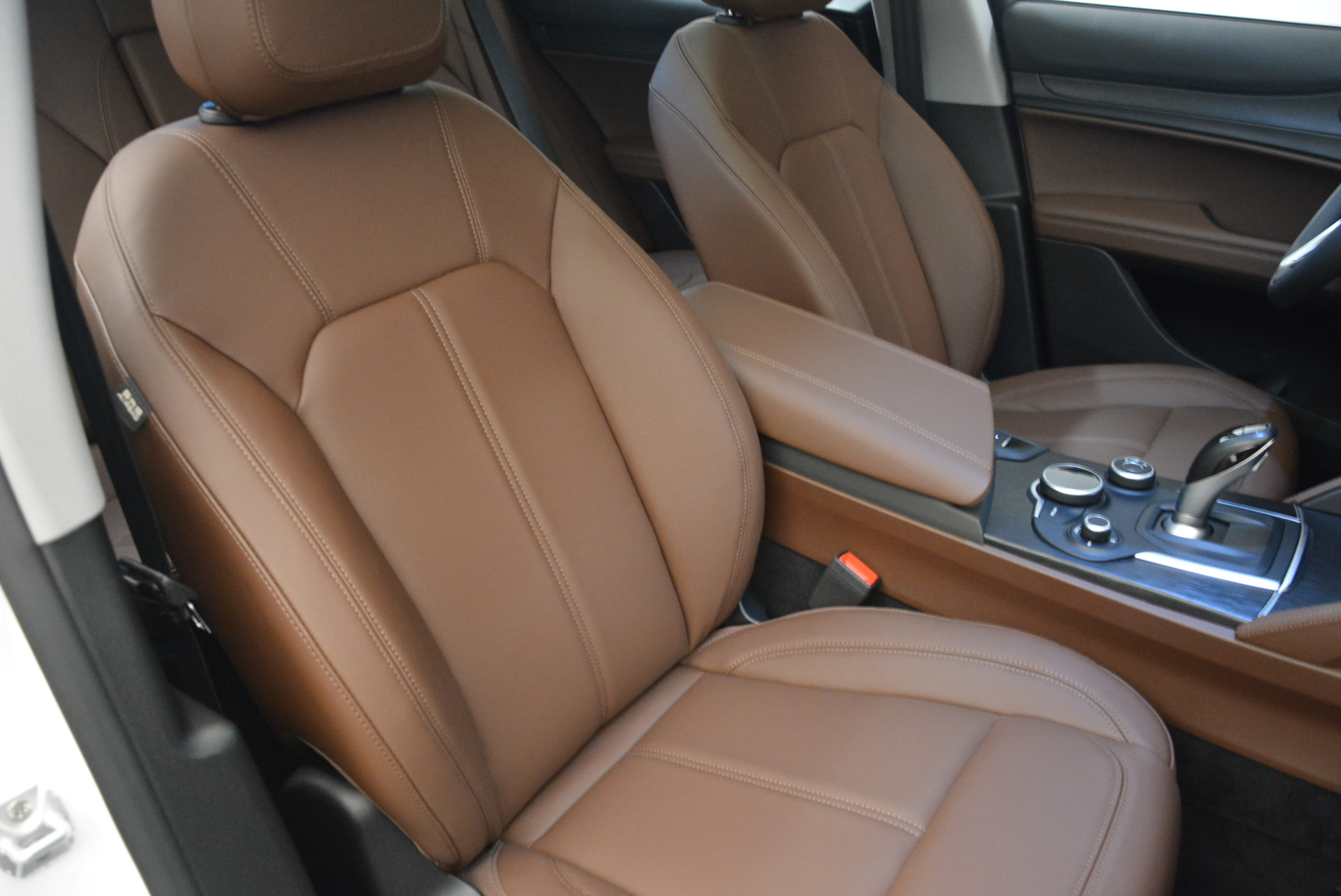 New-2018-Alfa-Romeo-Stelvio-Q4