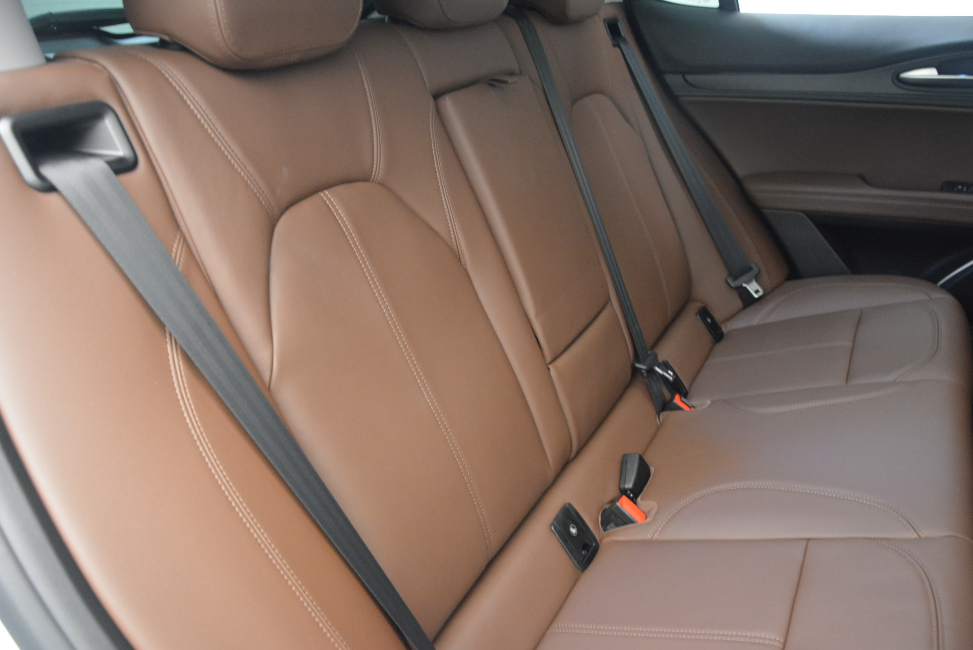 New-2018-Alfa-Romeo-Stelvio-Q4