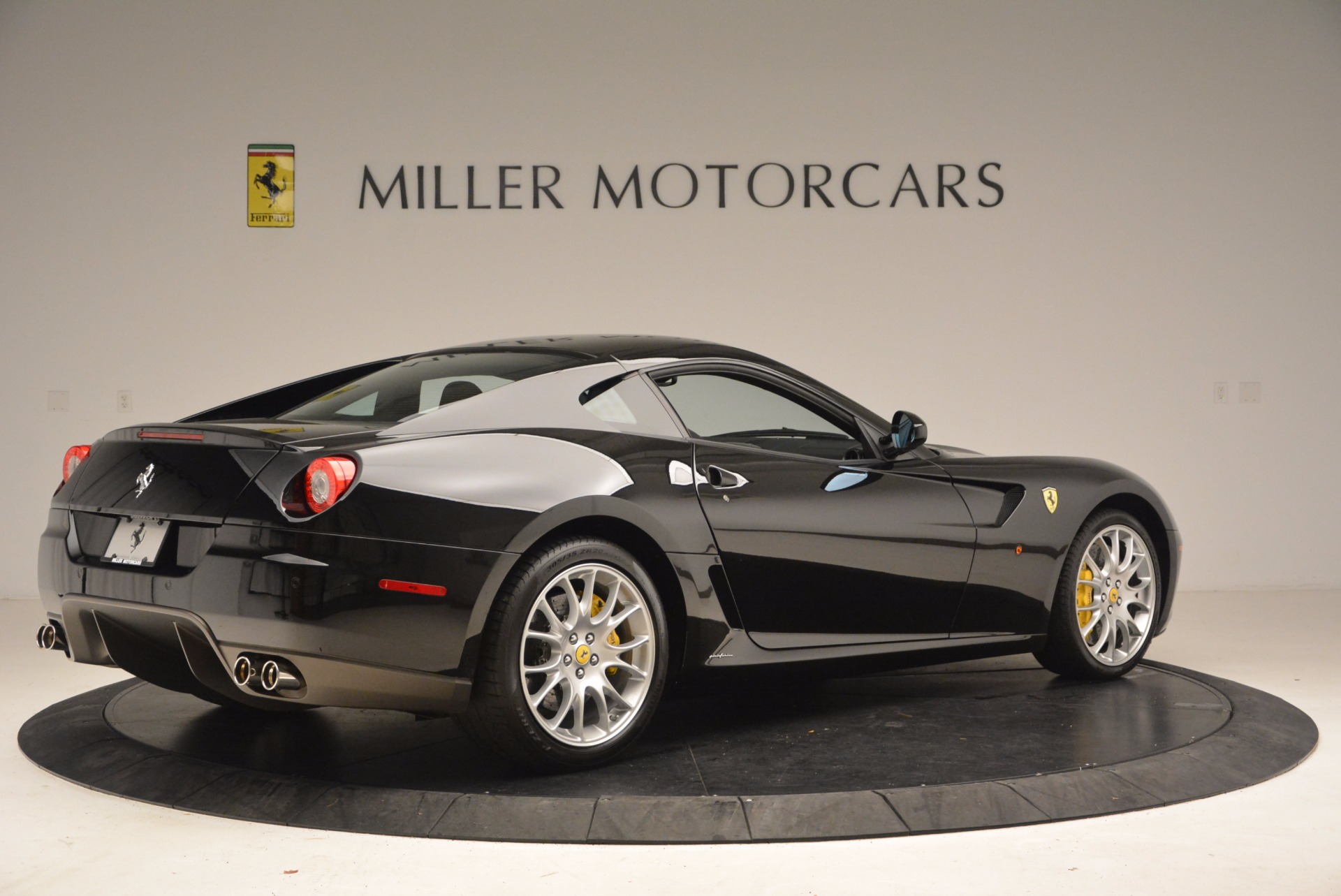 Used-2008-Ferrari-599-GTB-Fiorano