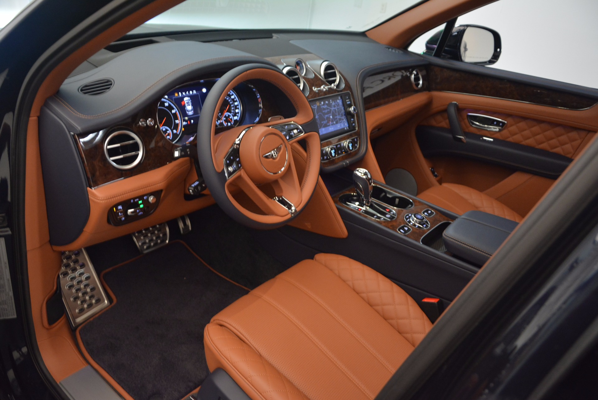 Used-2018-Bentley-Bentayga-W12-Signature