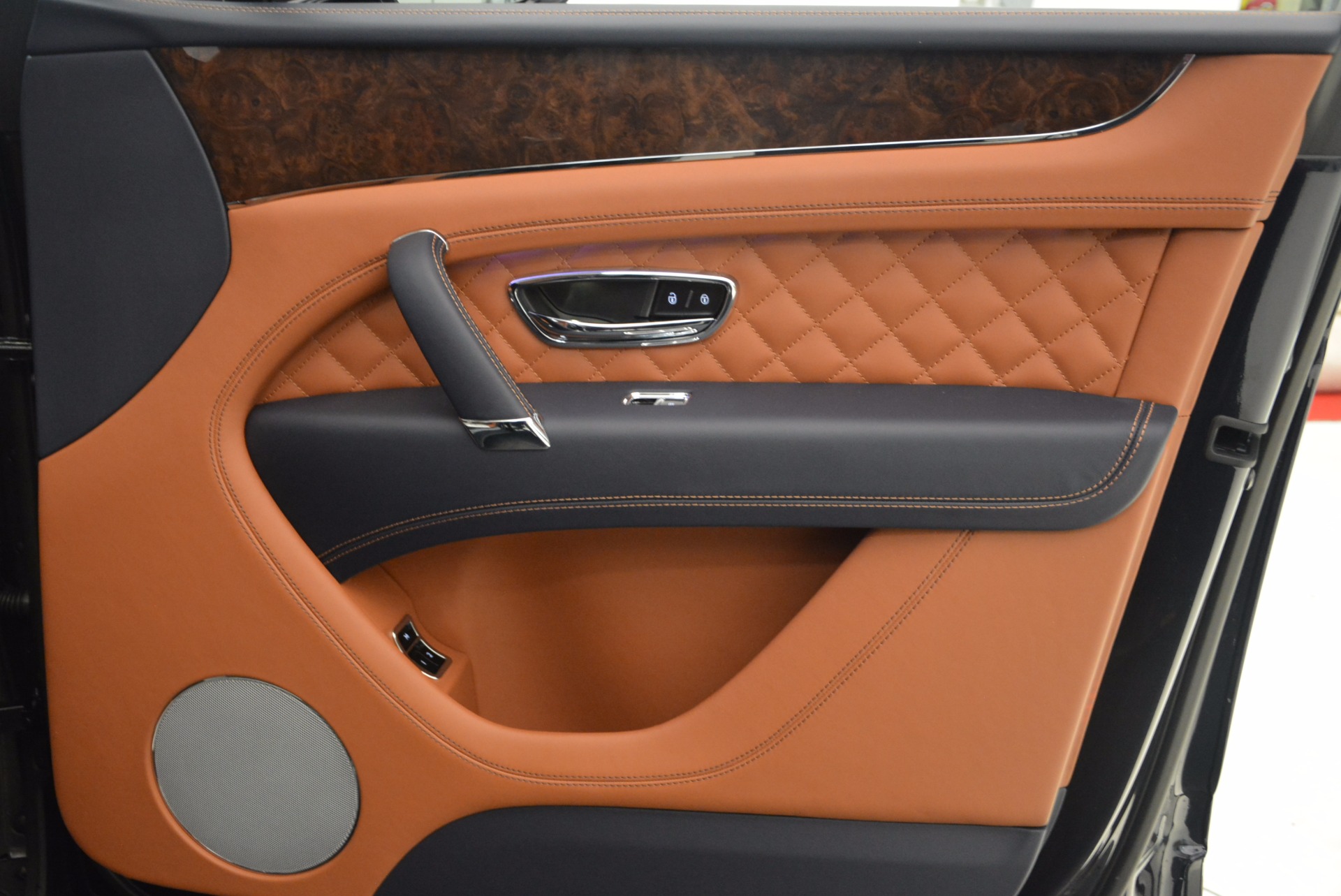 Used-2018-Bentley-Bentayga-W12-Signature