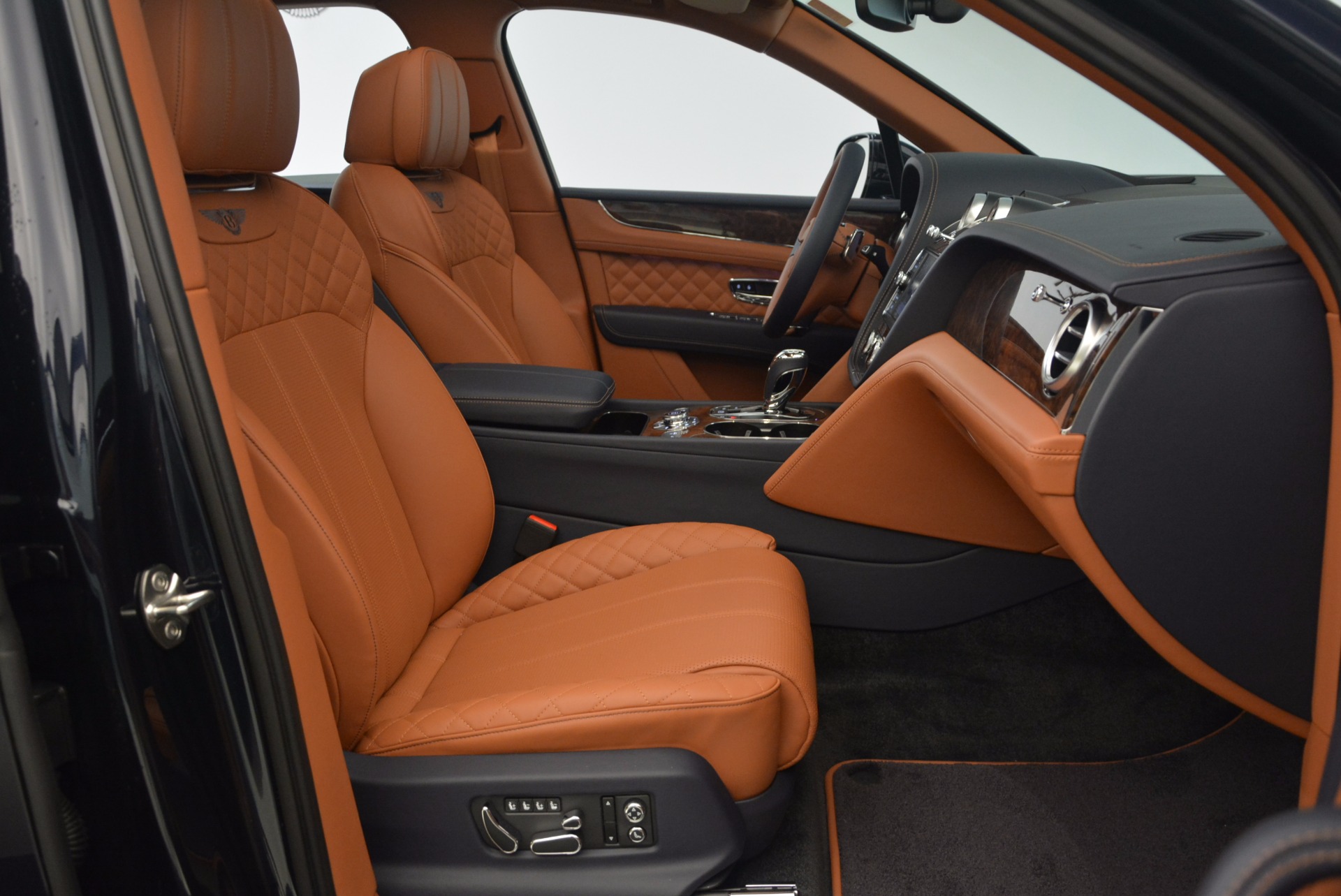 Used-2018-Bentley-Bentayga-W12-Signature