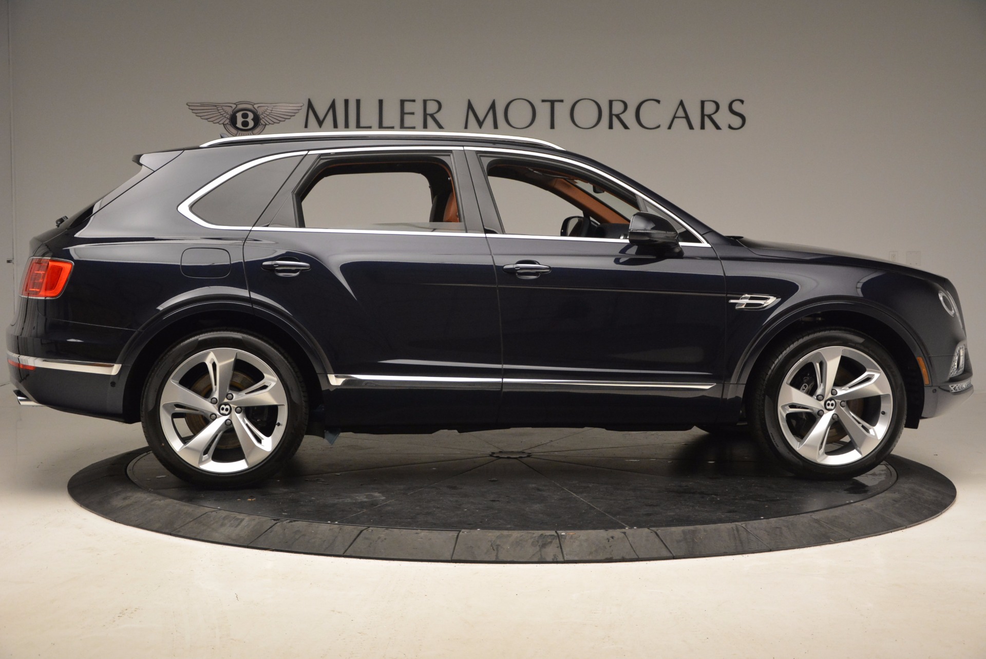 Used-2018-Bentley-Bentayga-W12-Signature