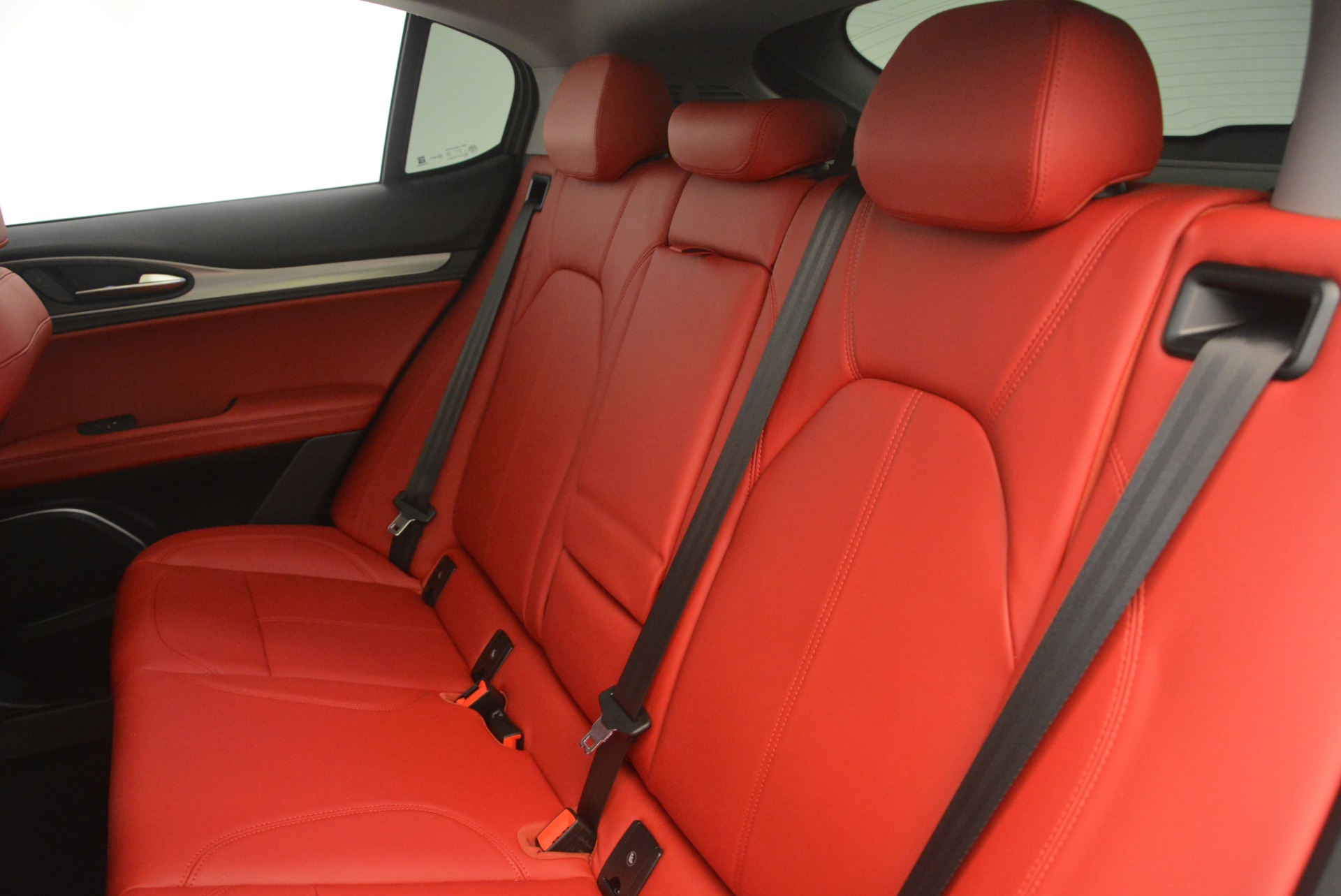 New-2018-Alfa-Romeo-Stelvio-Sport-Q4