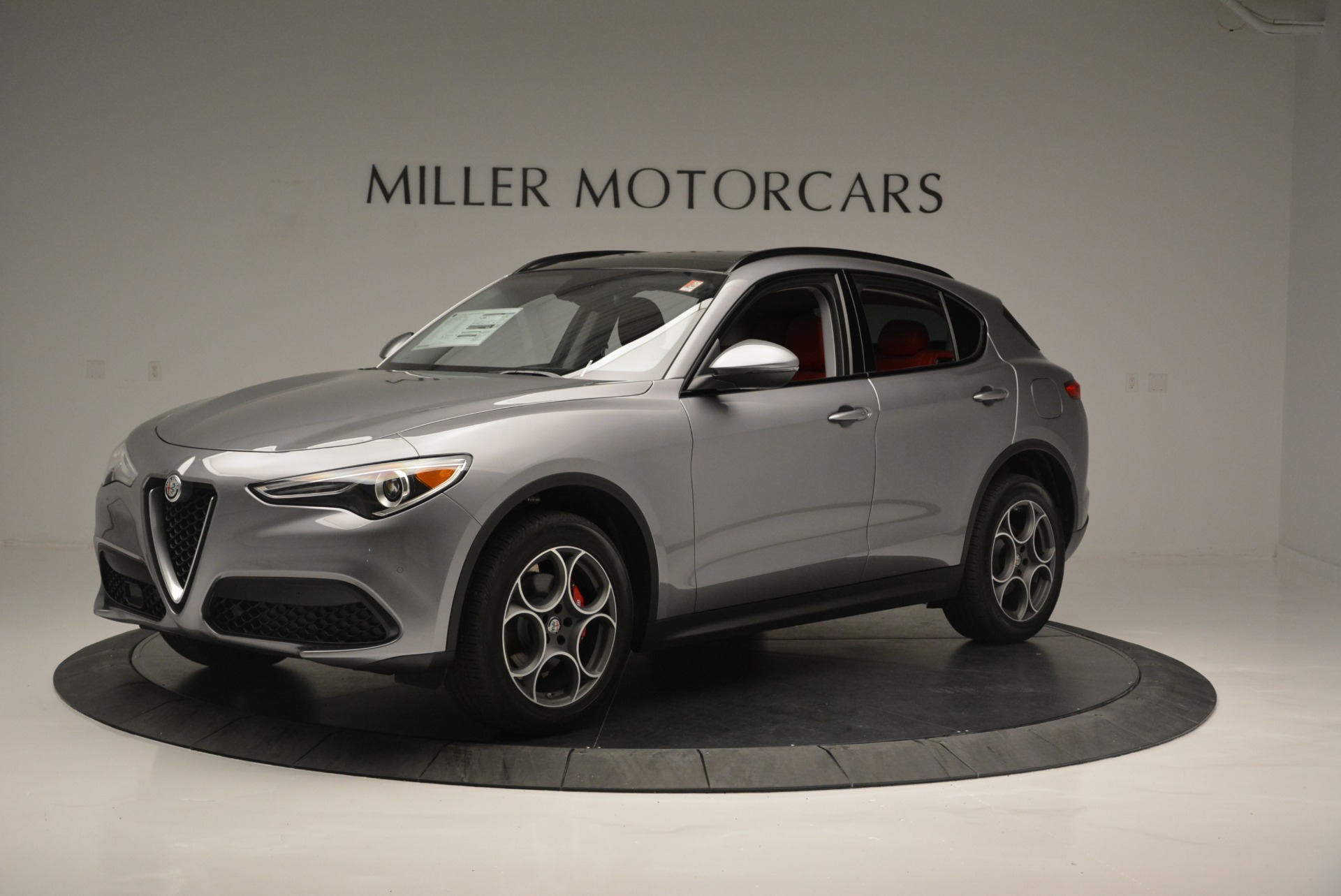 New-2018-Alfa-Romeo-Stelvio-Sport-Q4