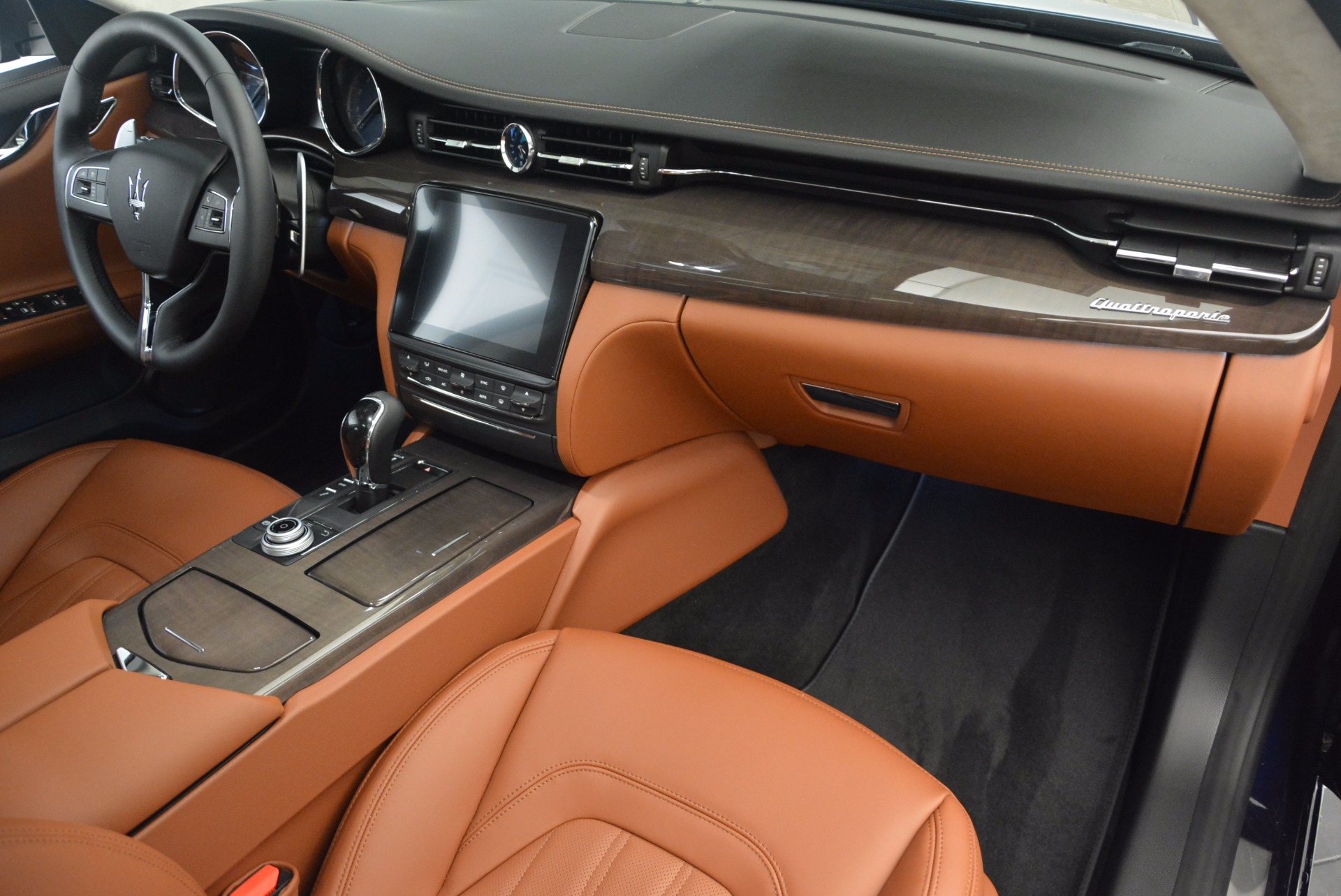 New-2018-Maserati-Quattroporte-S-Q4-GranLusso