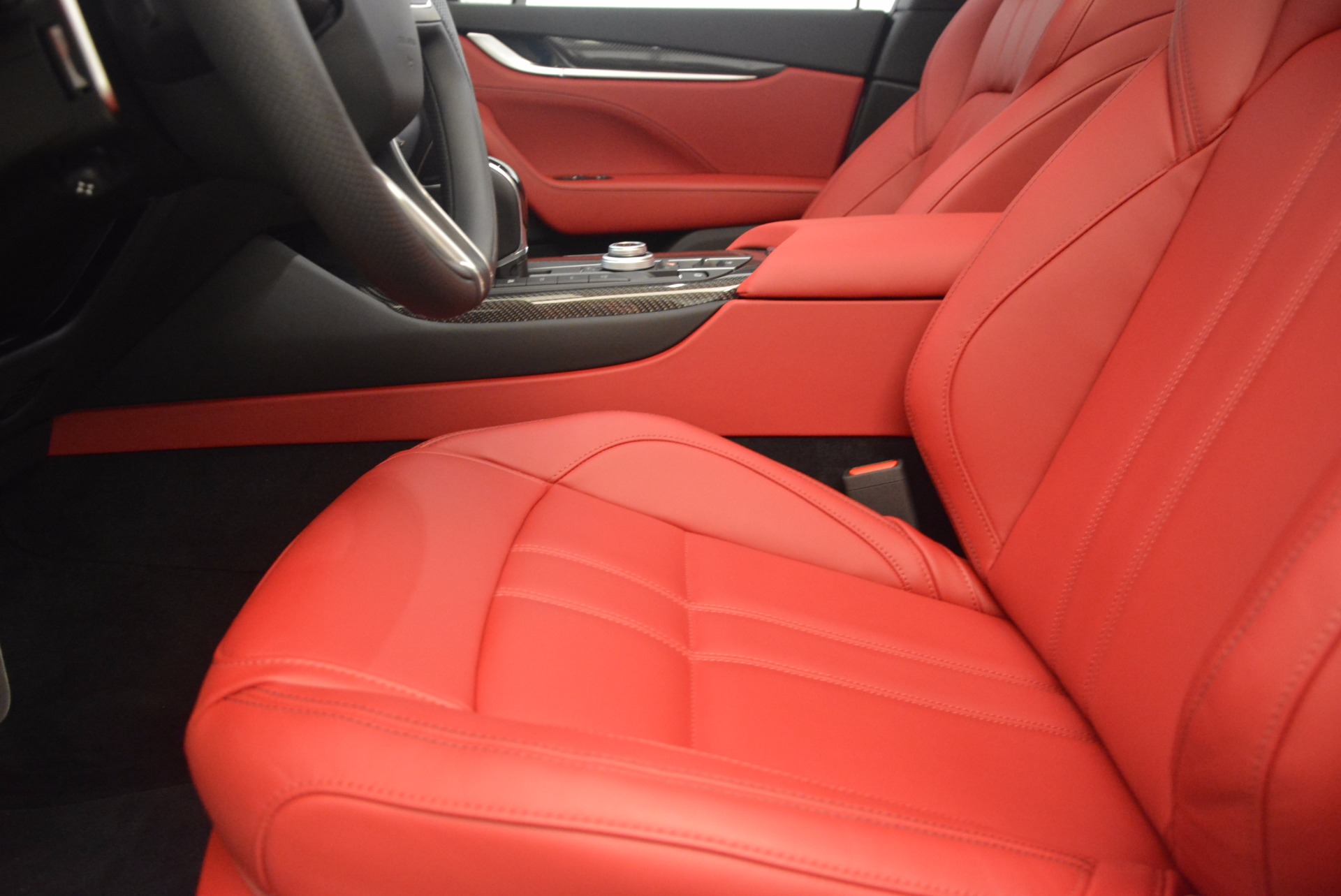 New-2018-Maserati-Levante-Q4-GranSport