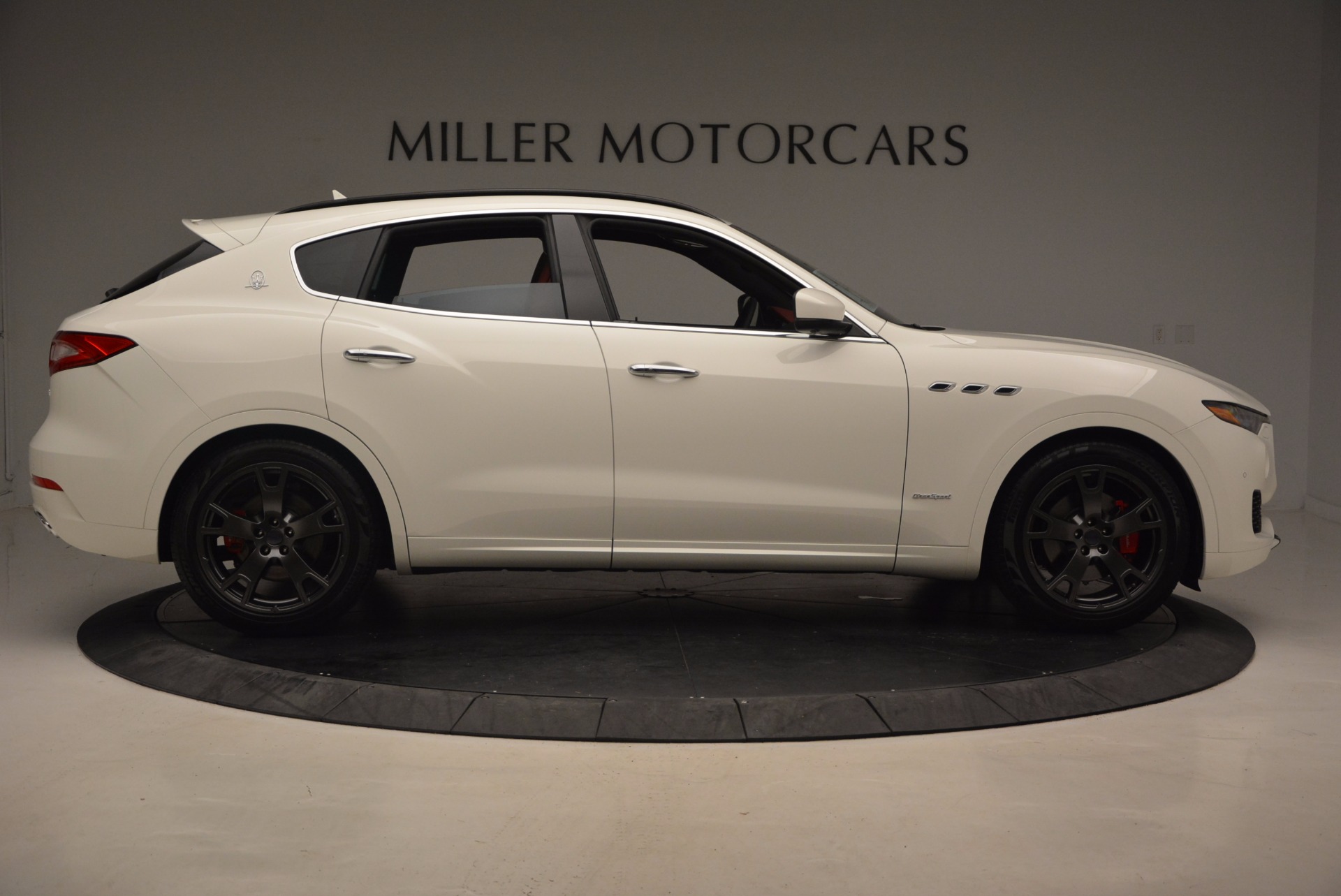 New-2018-Maserati-Levante-Q4-GranSport