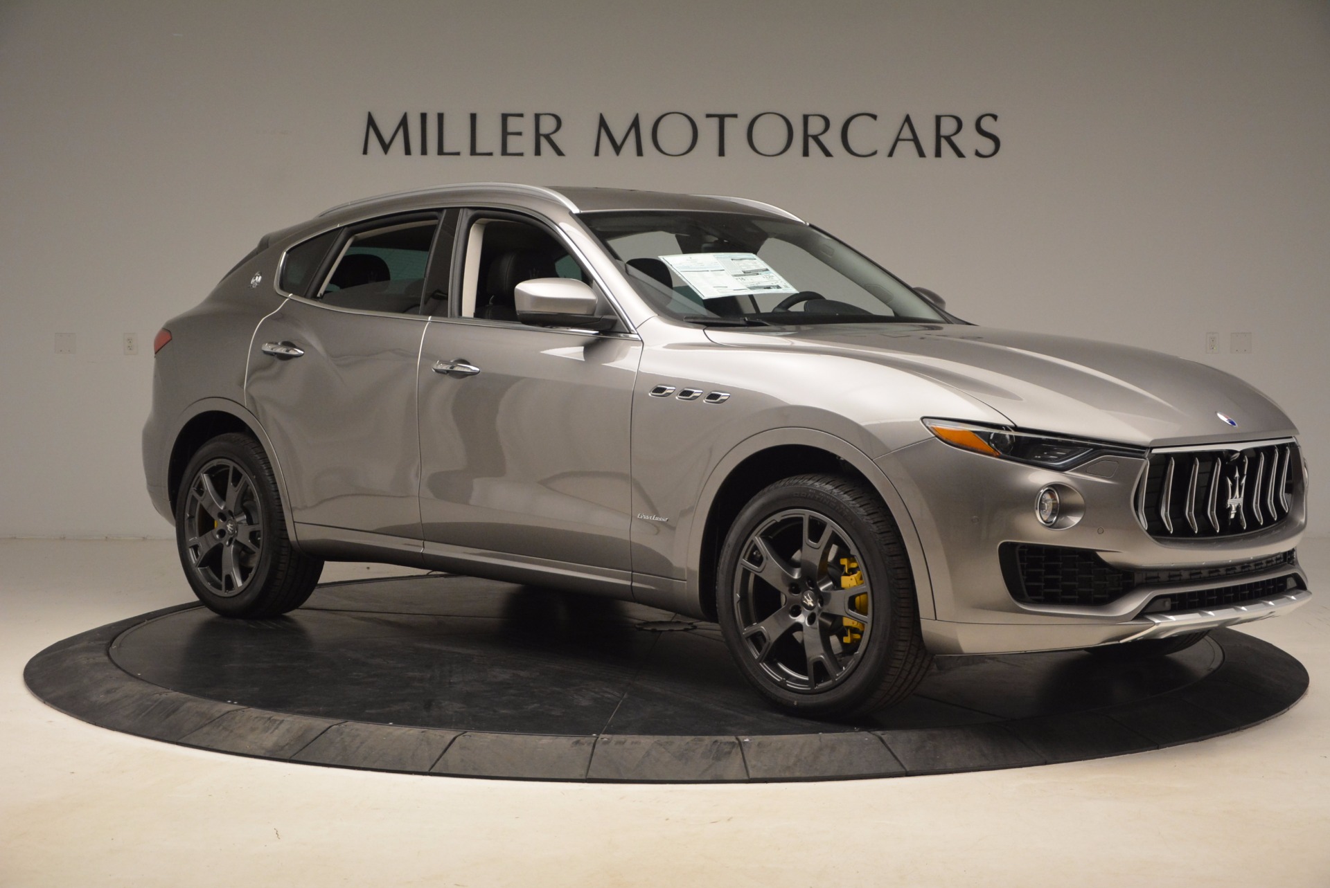 New-2018-Maserati-Levante-Q4-GranLusso