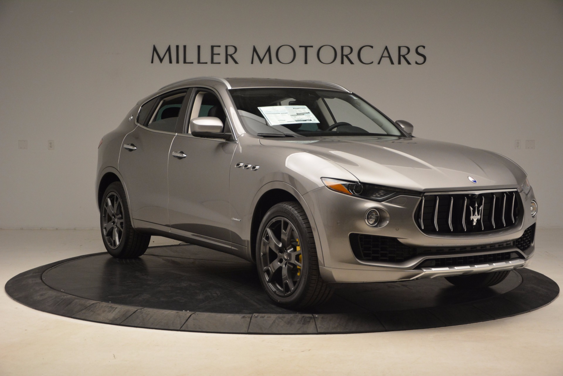 New-2018-Maserati-Levante-Q4-GranLusso