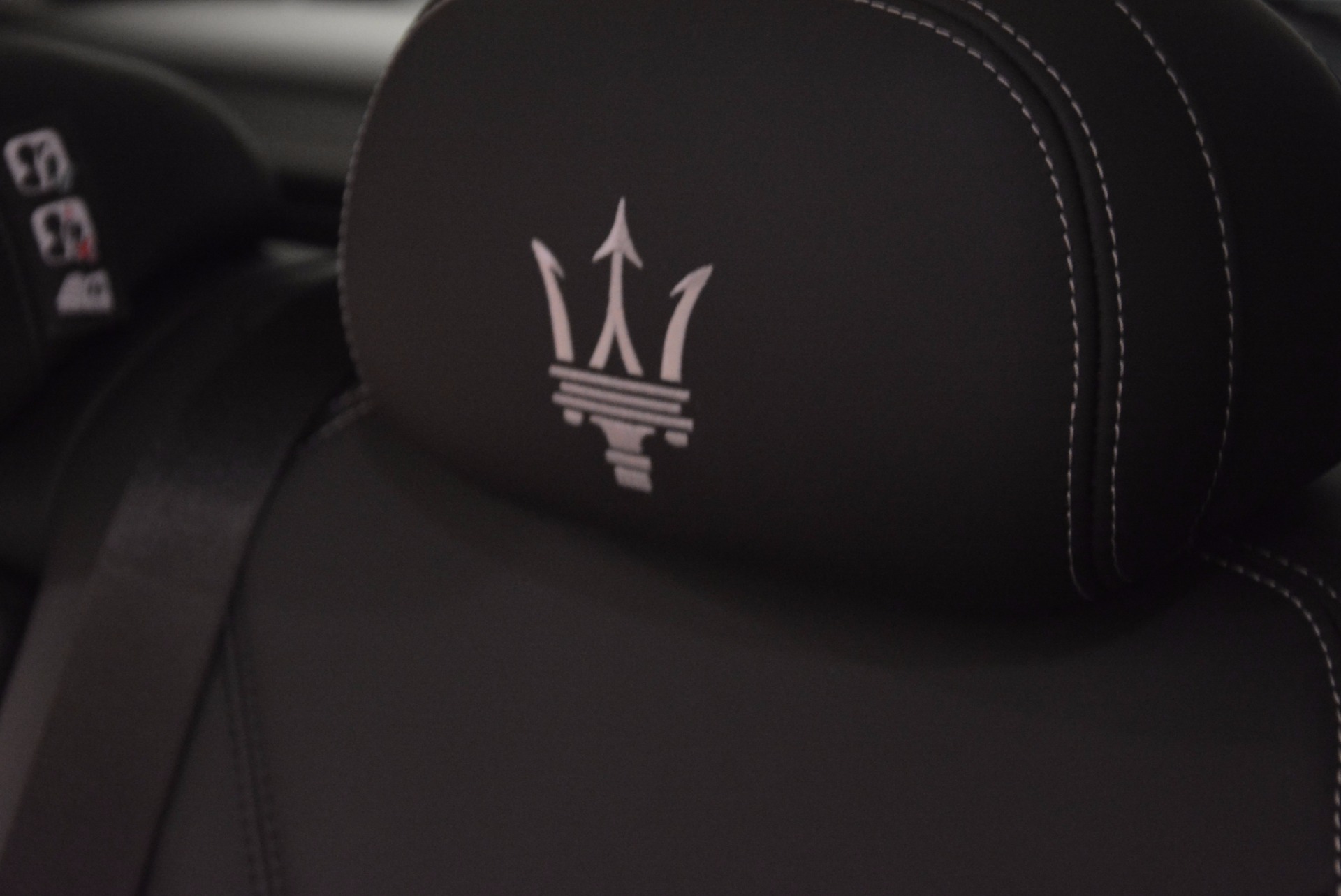 New-2018-Maserati-Levante-Q4-GranLusso