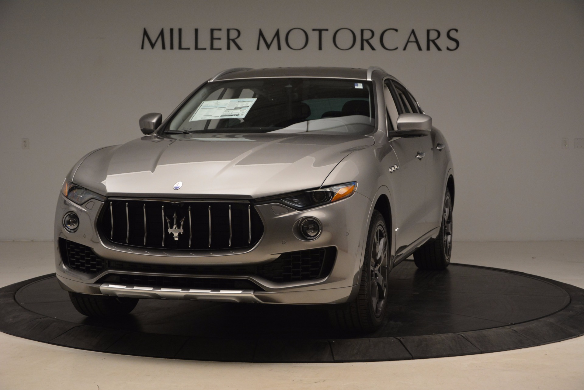 New-2018-Maserati-Levante-Q4-GranLusso