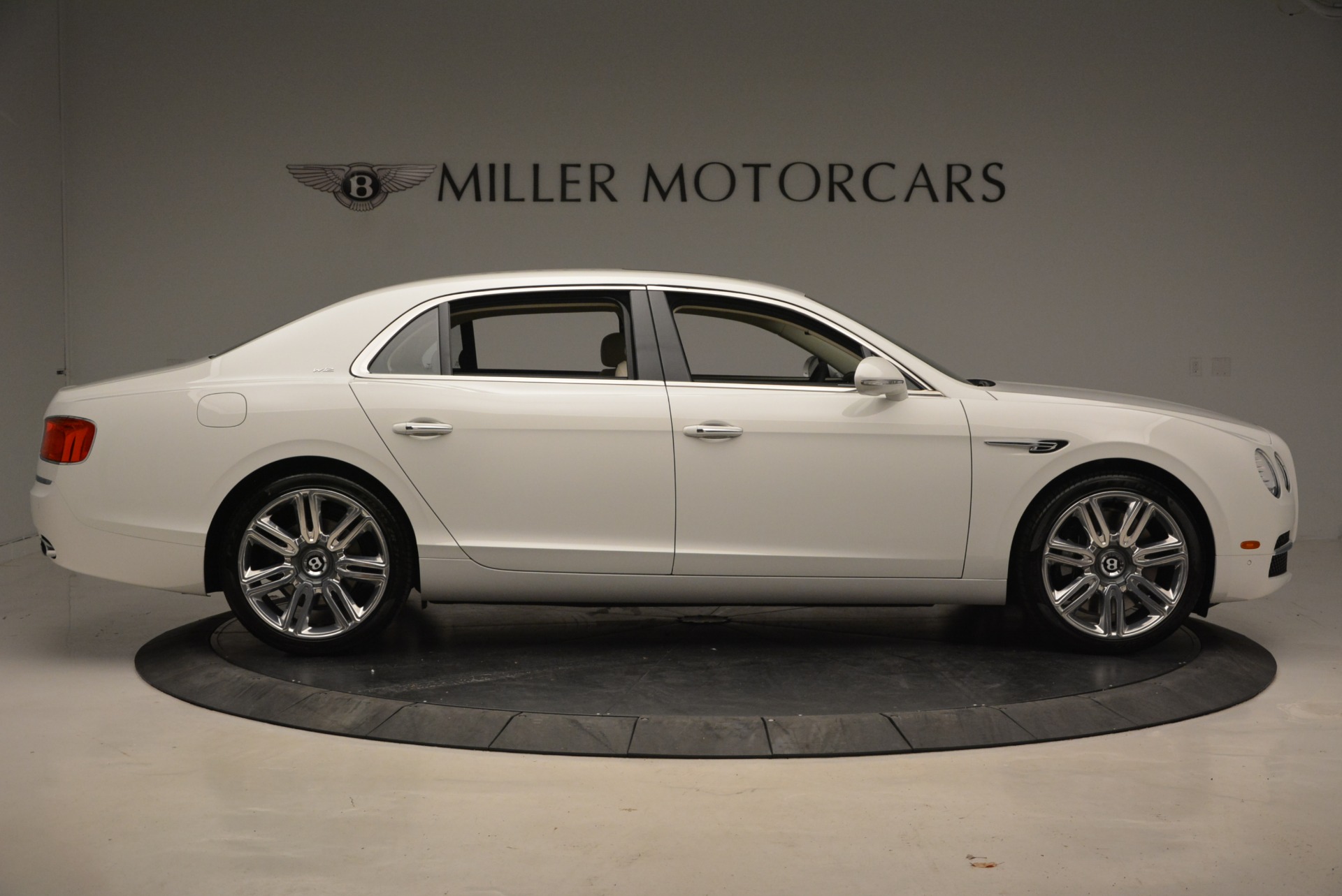 New-2017-Bentley-Flying-Spur-W12