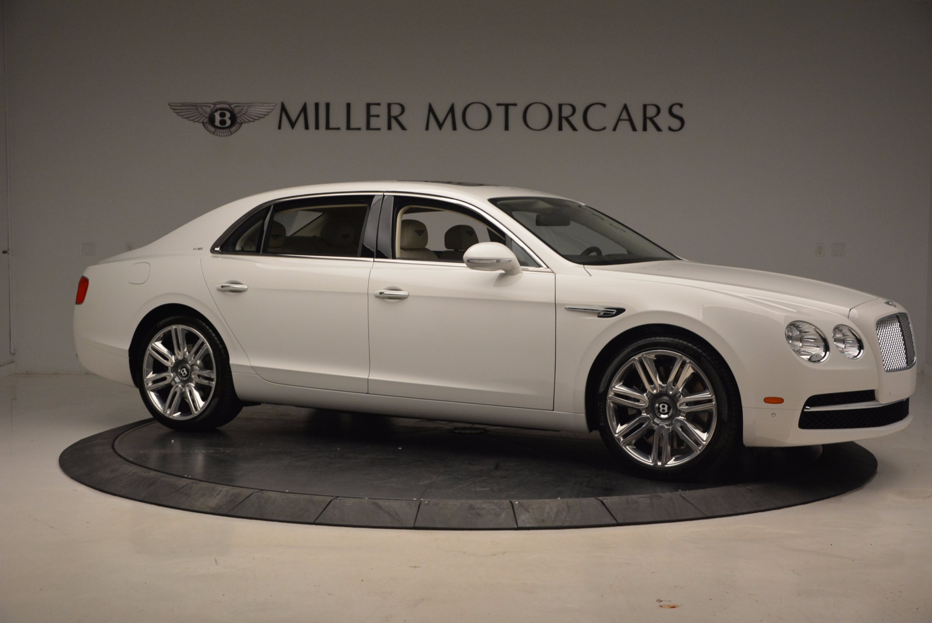 New-2017-Bentley-Flying-Spur-W12