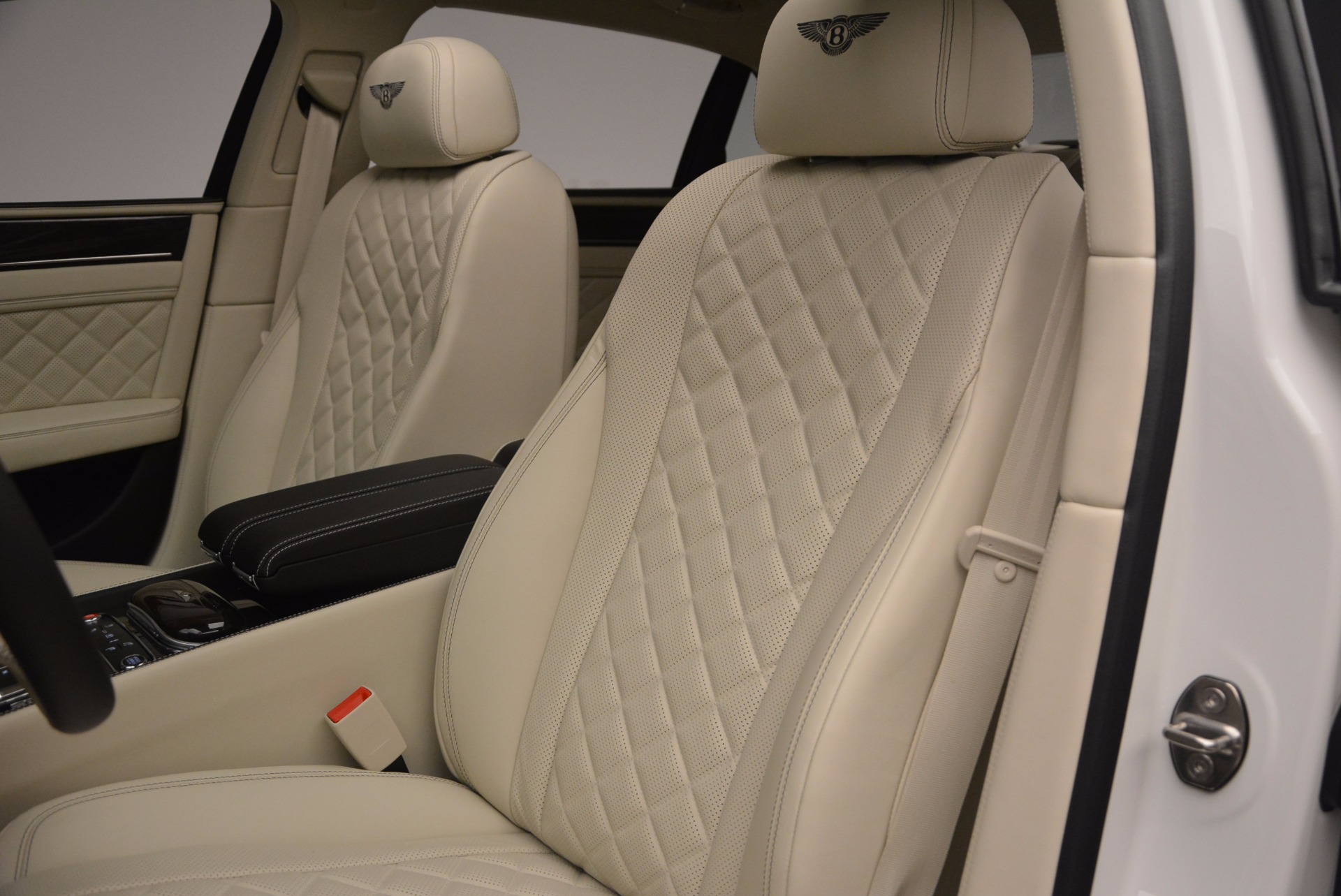 New-2017-Bentley-Flying-Spur-W12