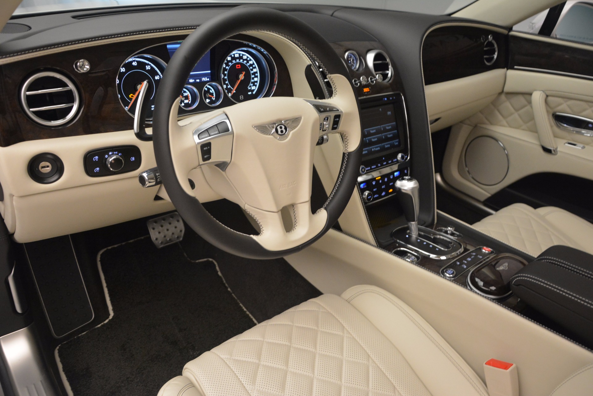 New-2017-Bentley-Flying-Spur-W12