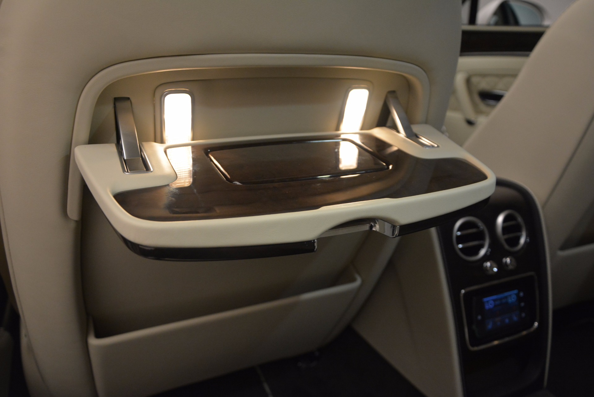 New-2017-Bentley-Flying-Spur-W12